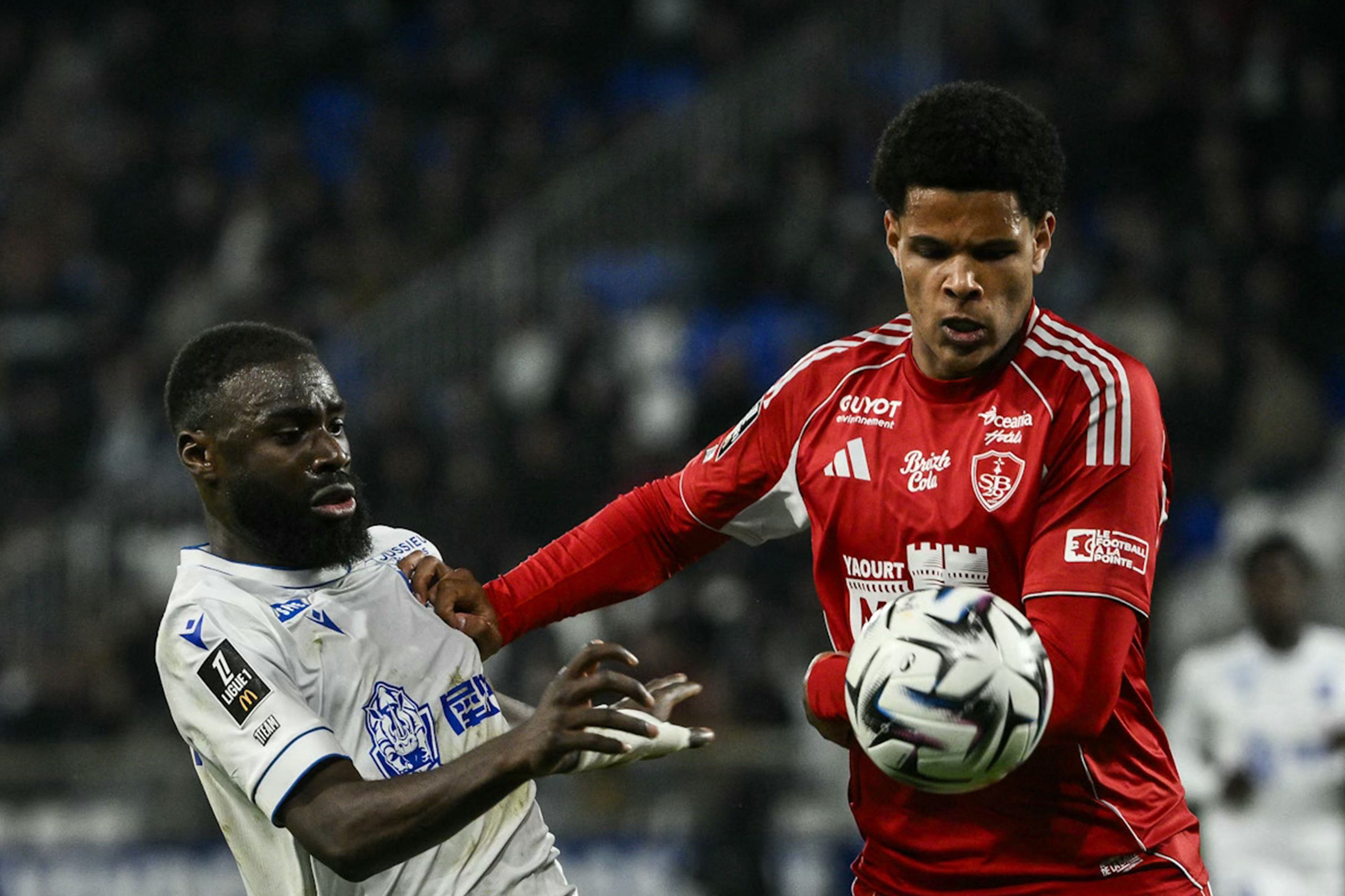FBL-FRA-LIGUE1-AUXERRE-BREST