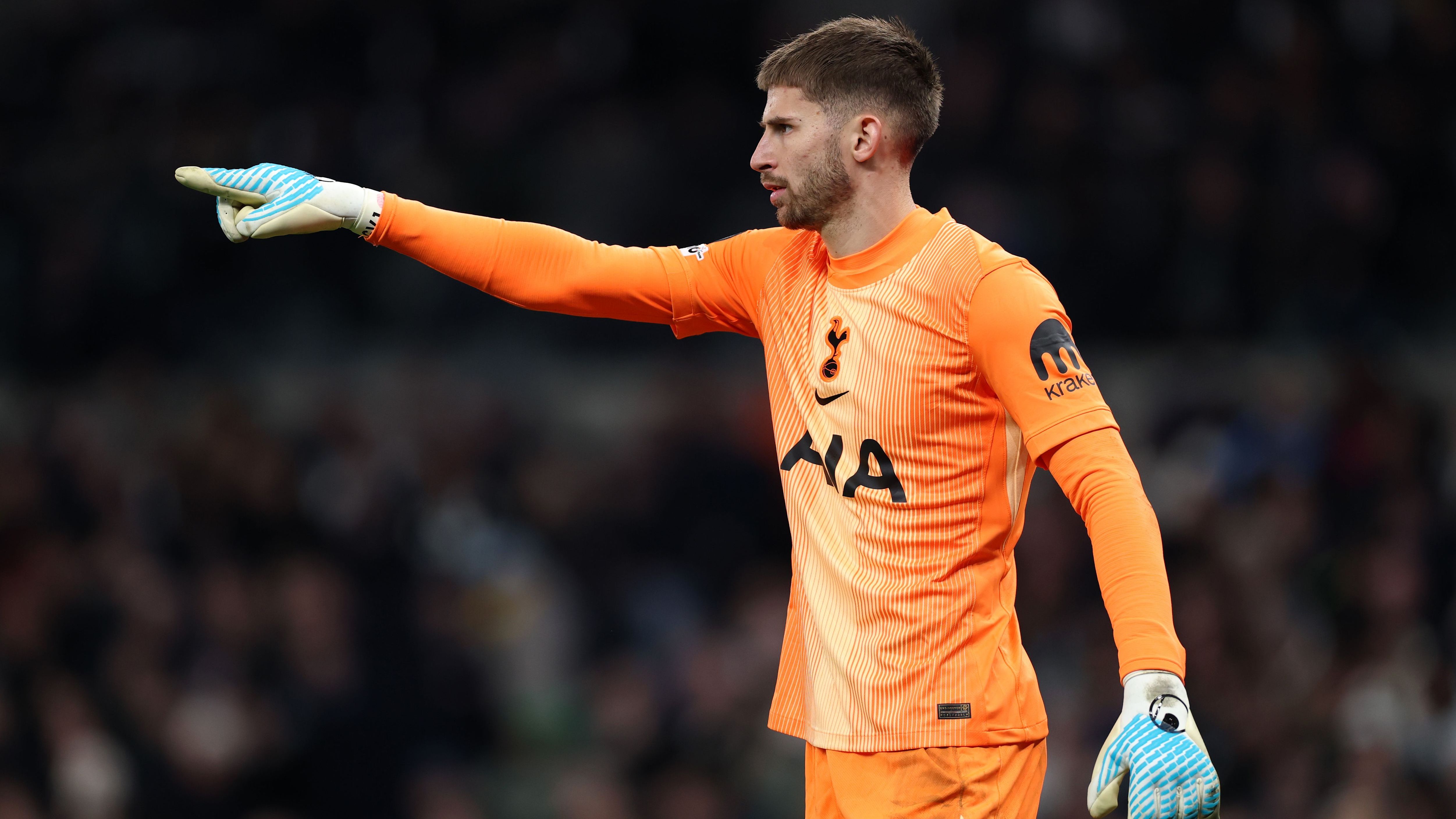 Napoli's Allegri Eyes Vicario: A Bold Goalkeeper Swap with Spurs?