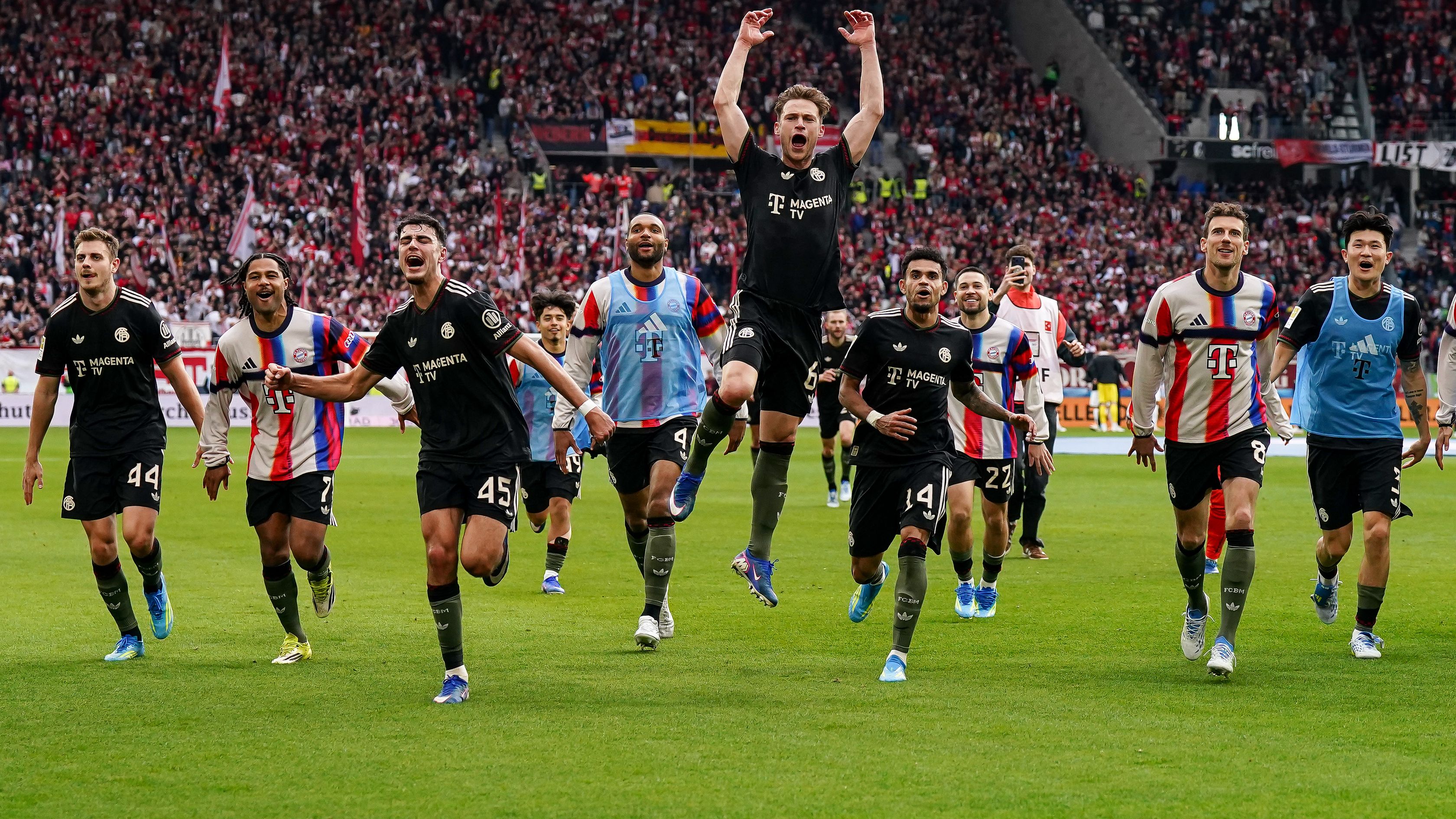 Sport-Club Freiburg v FC Bayern München - Bundesliga