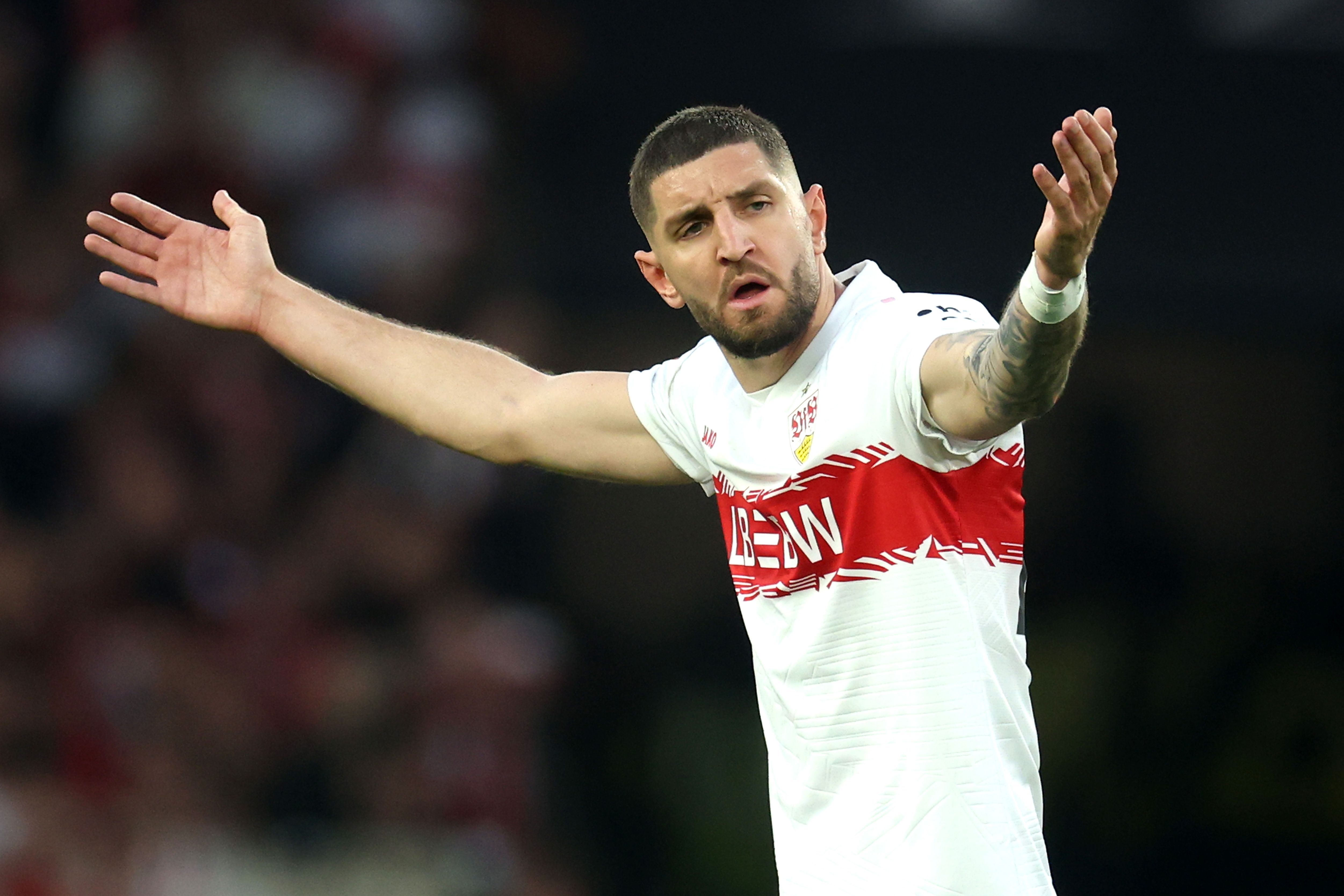 VfB Stuttgart v Borussia Dortmund - Bundesliga