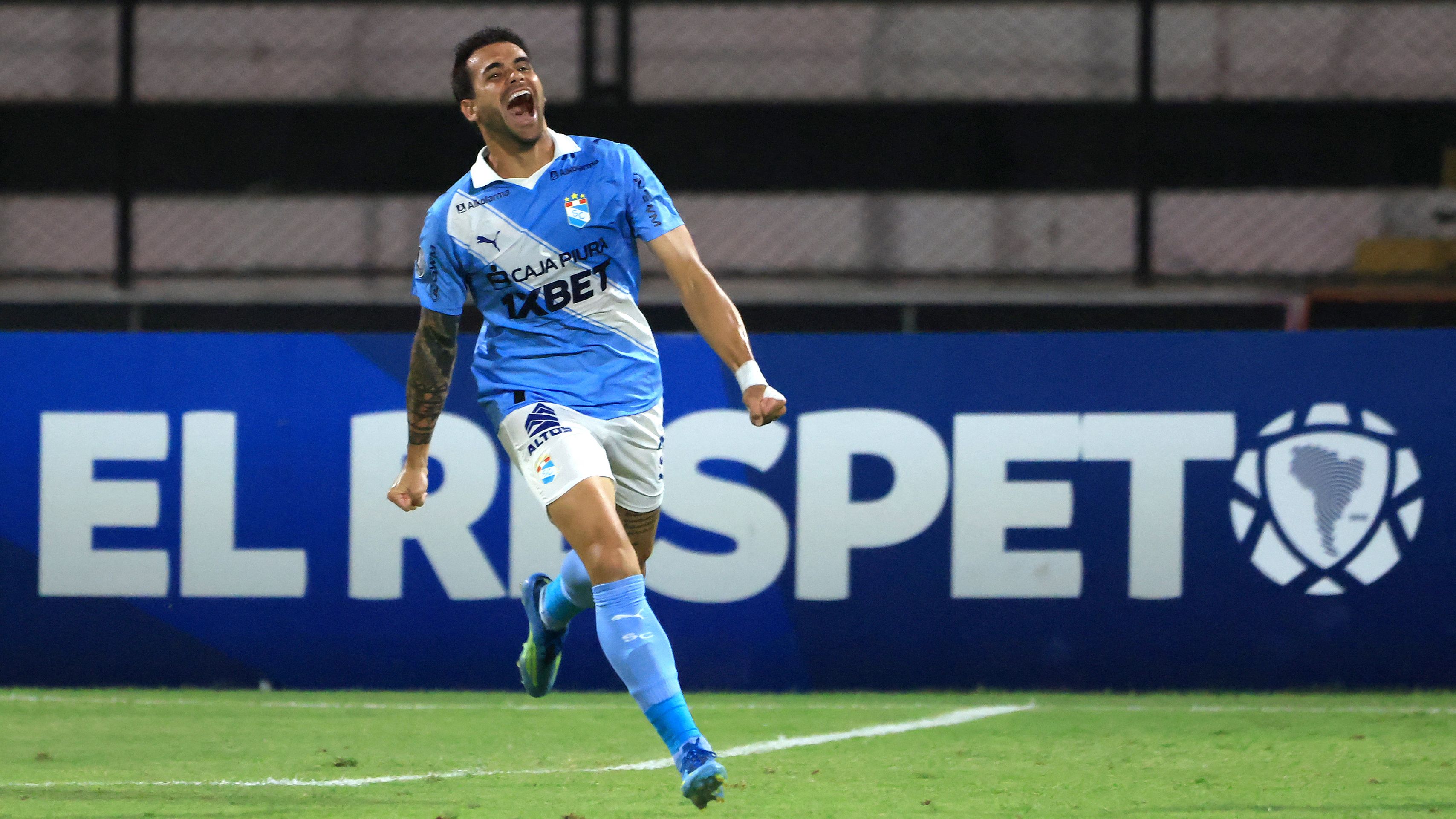 TOPSHOT-FBL-LIBERTADORES-CRISTAL-CERROPORTENO