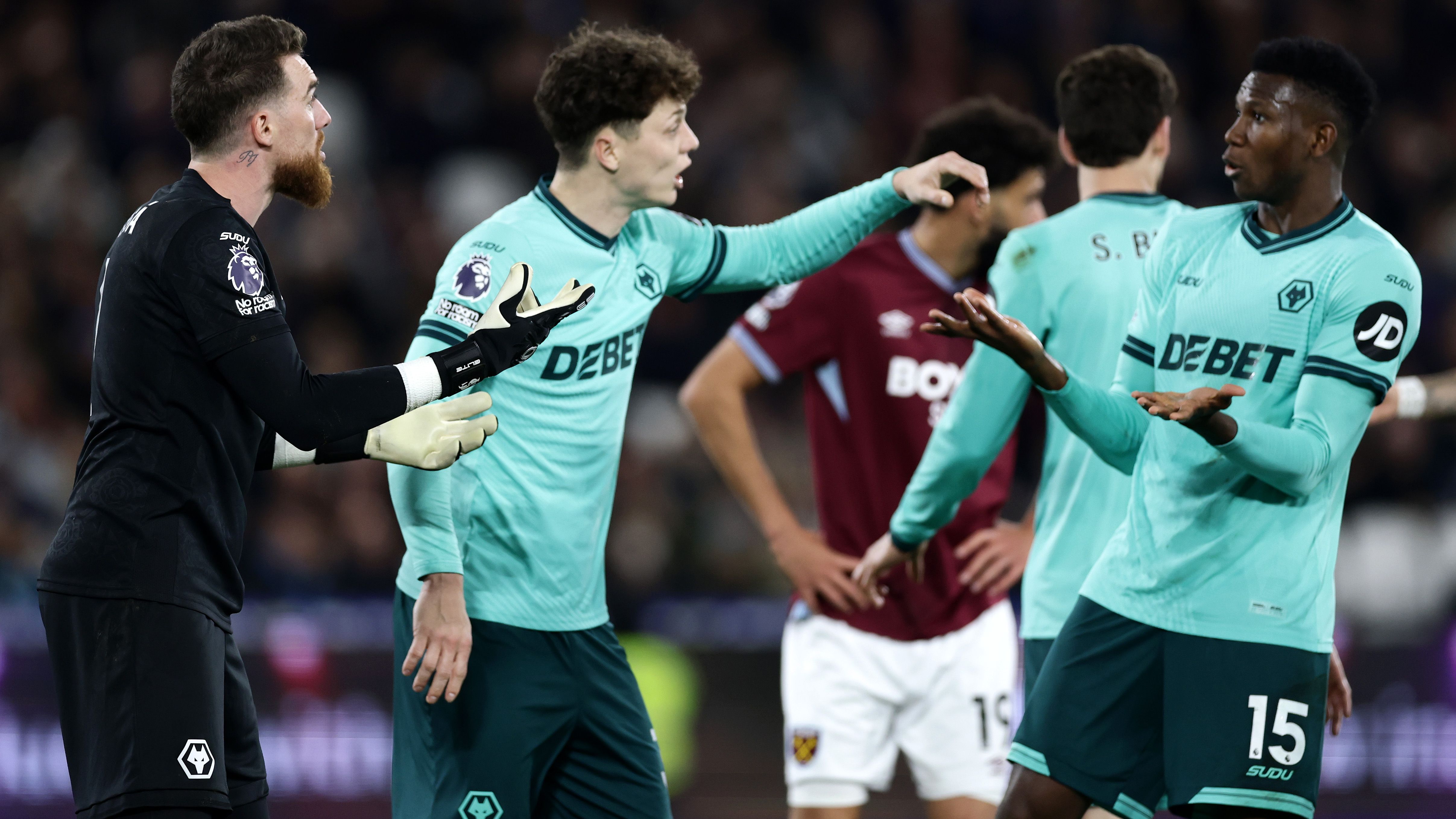 West Ham United v Wolverhampton Wanderers - Premier League