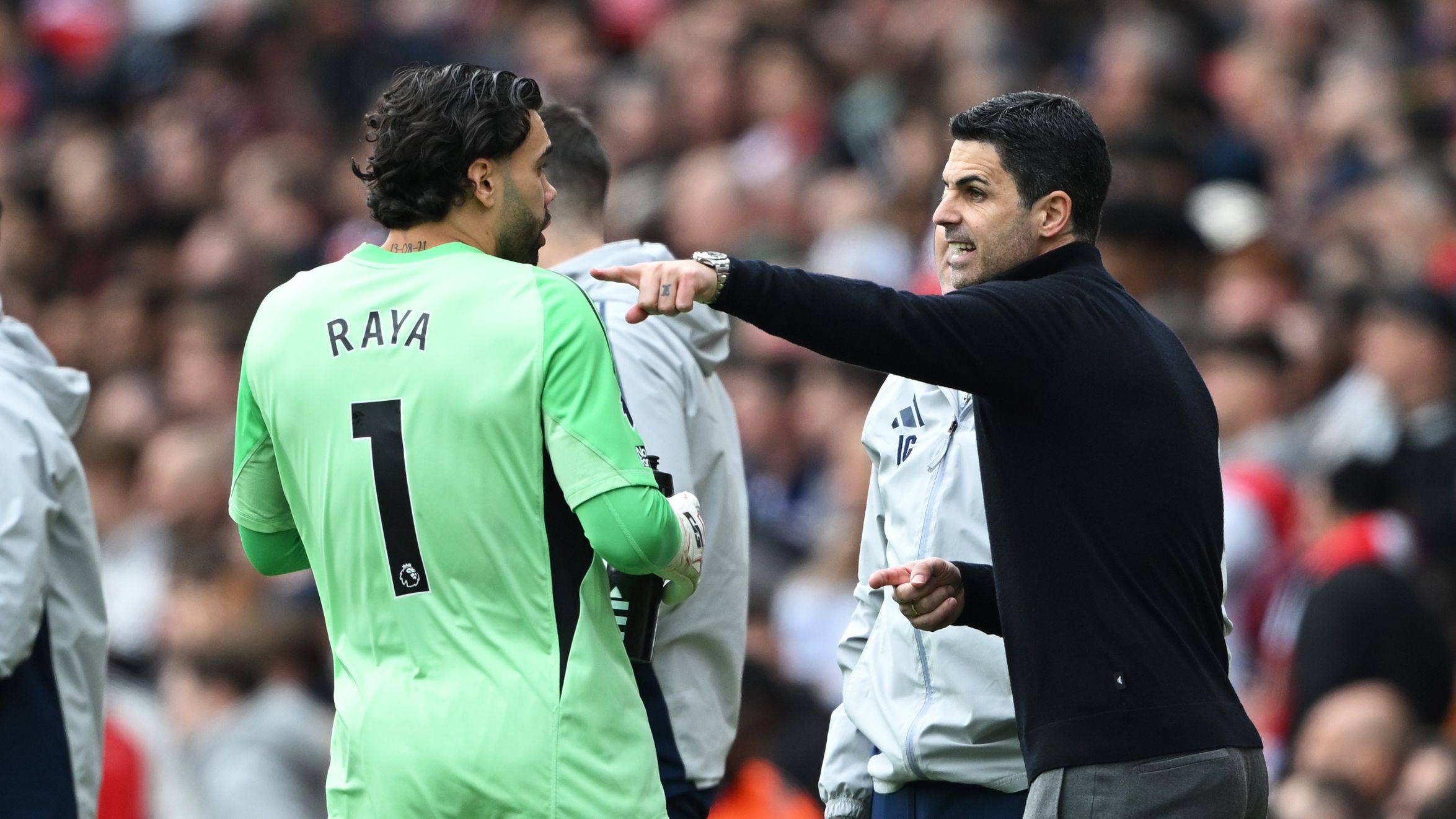David Raya Secures Third Consecutive Premier League Golden Glove, Matching Van der Sar's Clean-Sheet Record — image 5