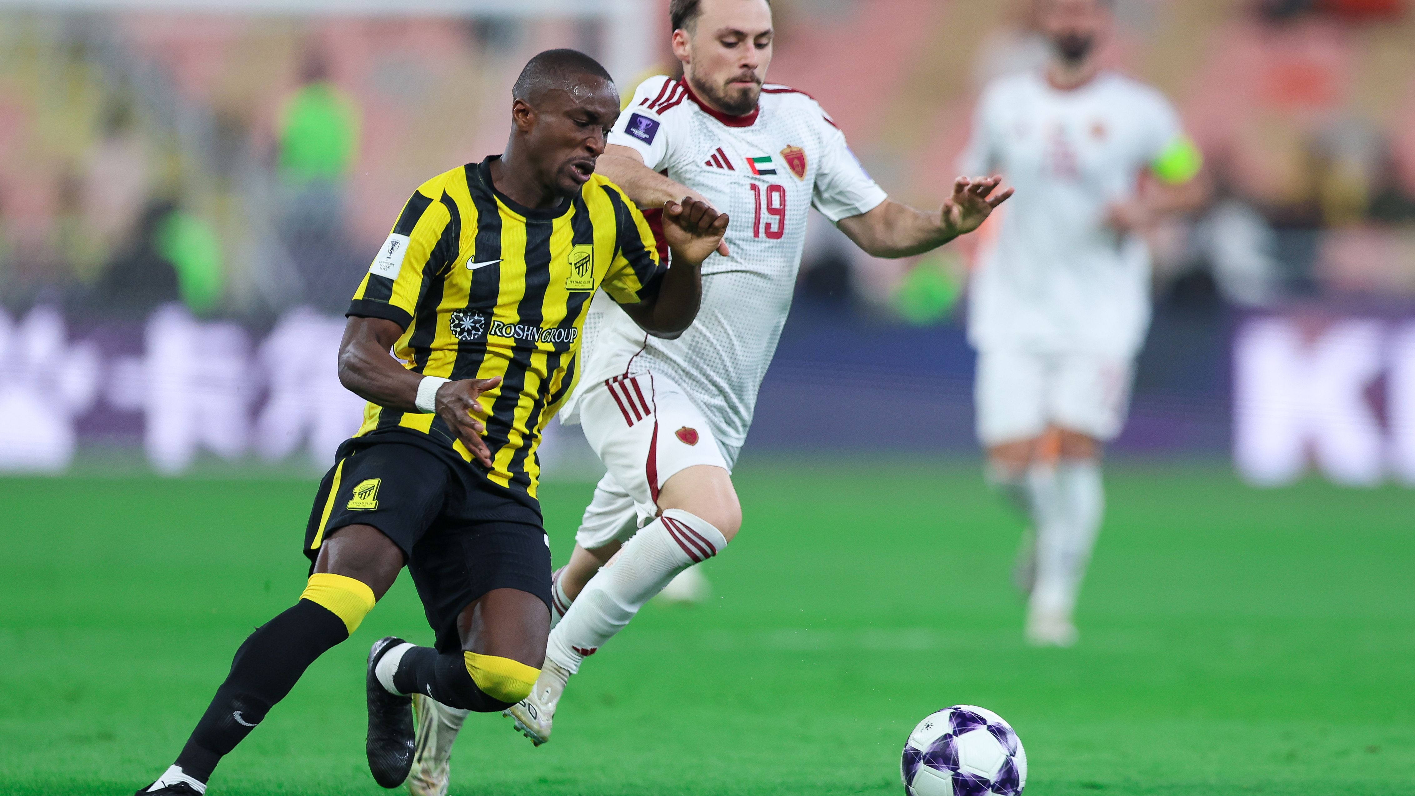 Negociações do Leverkusen afastam Moussa Diaby do Al-Ittihad
