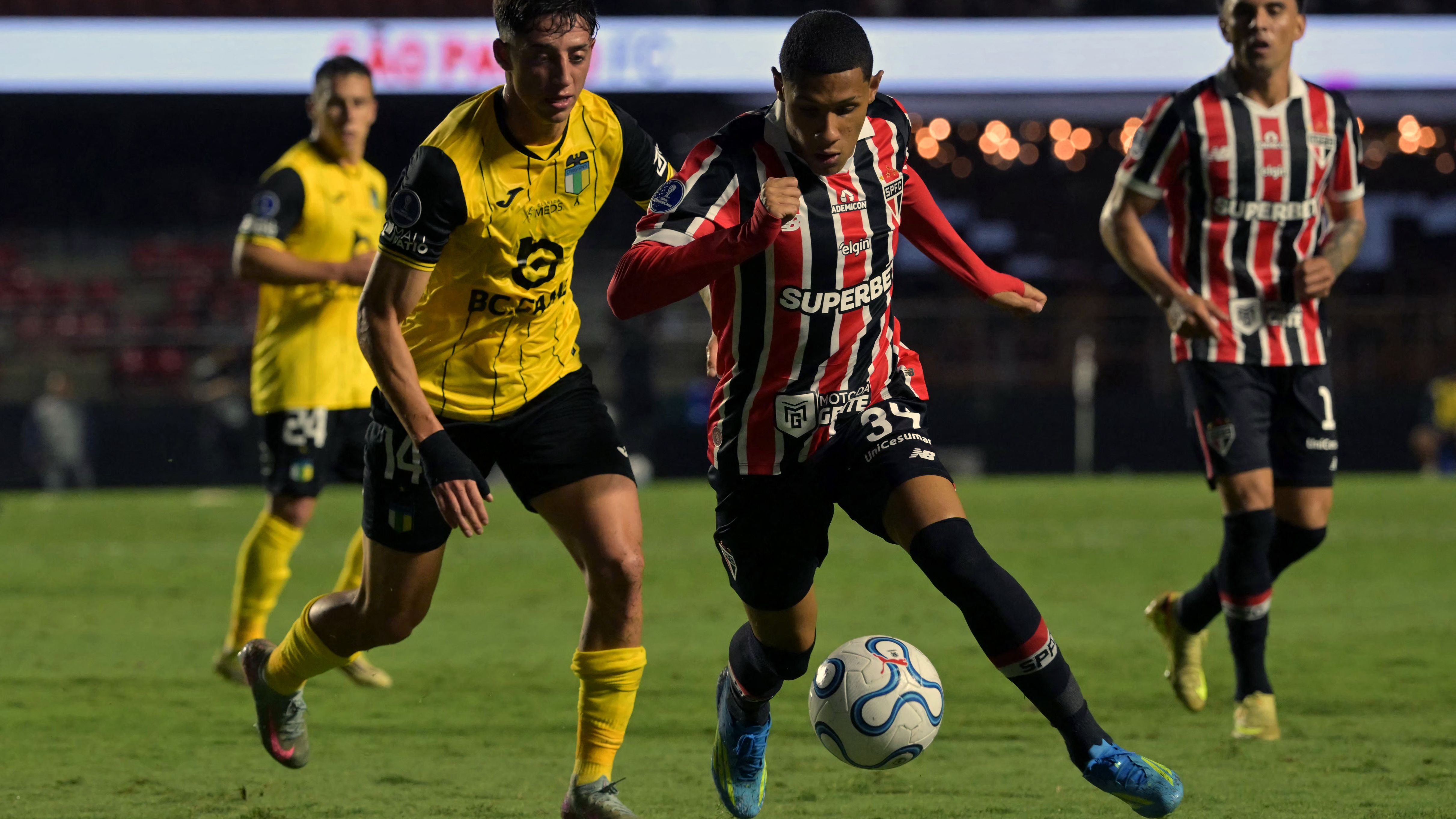 FBL-SUDAMERICANA-SAOPAULO-O'HIGGINS