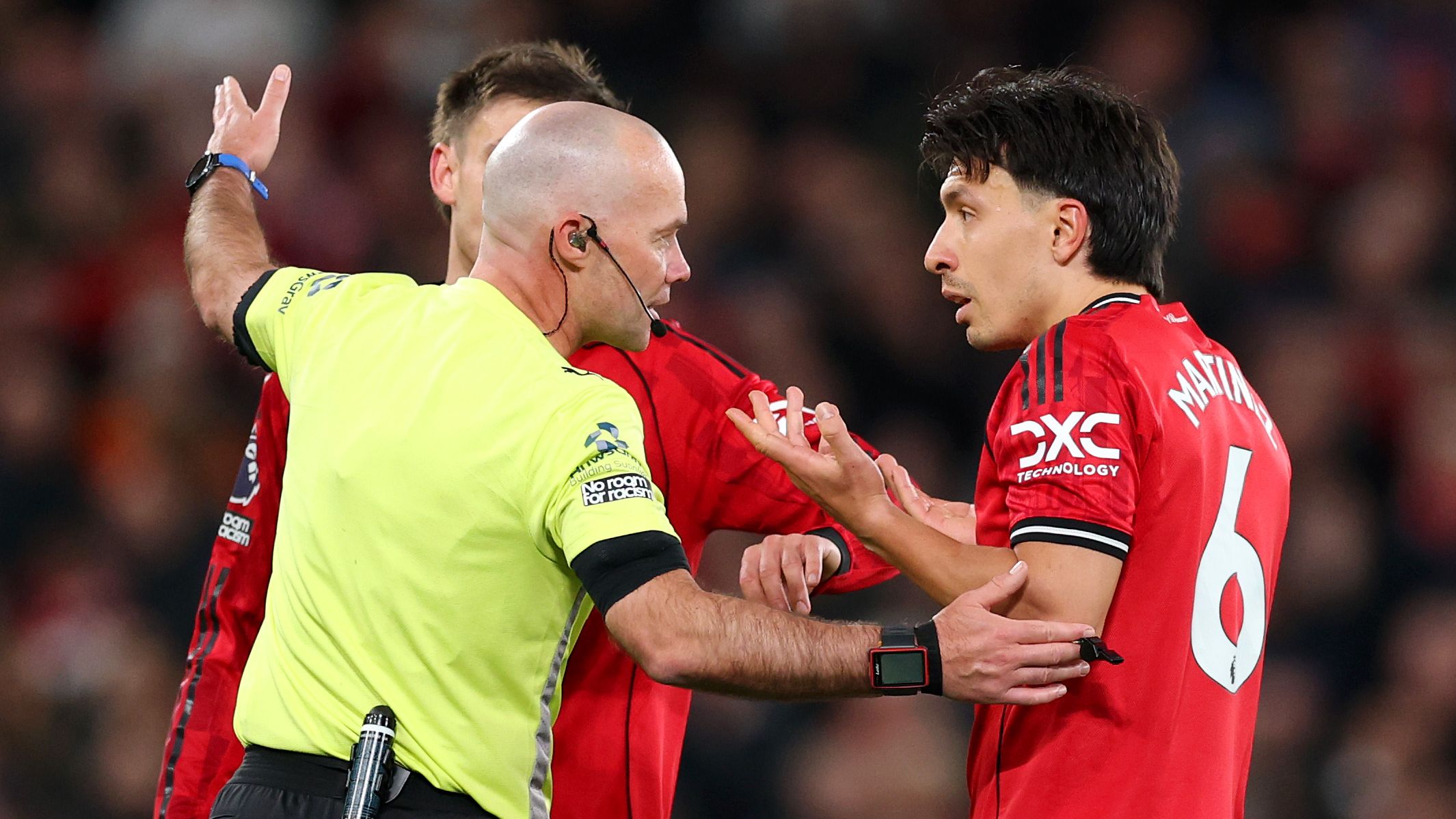 Manchester United v Leeds United - Premier League