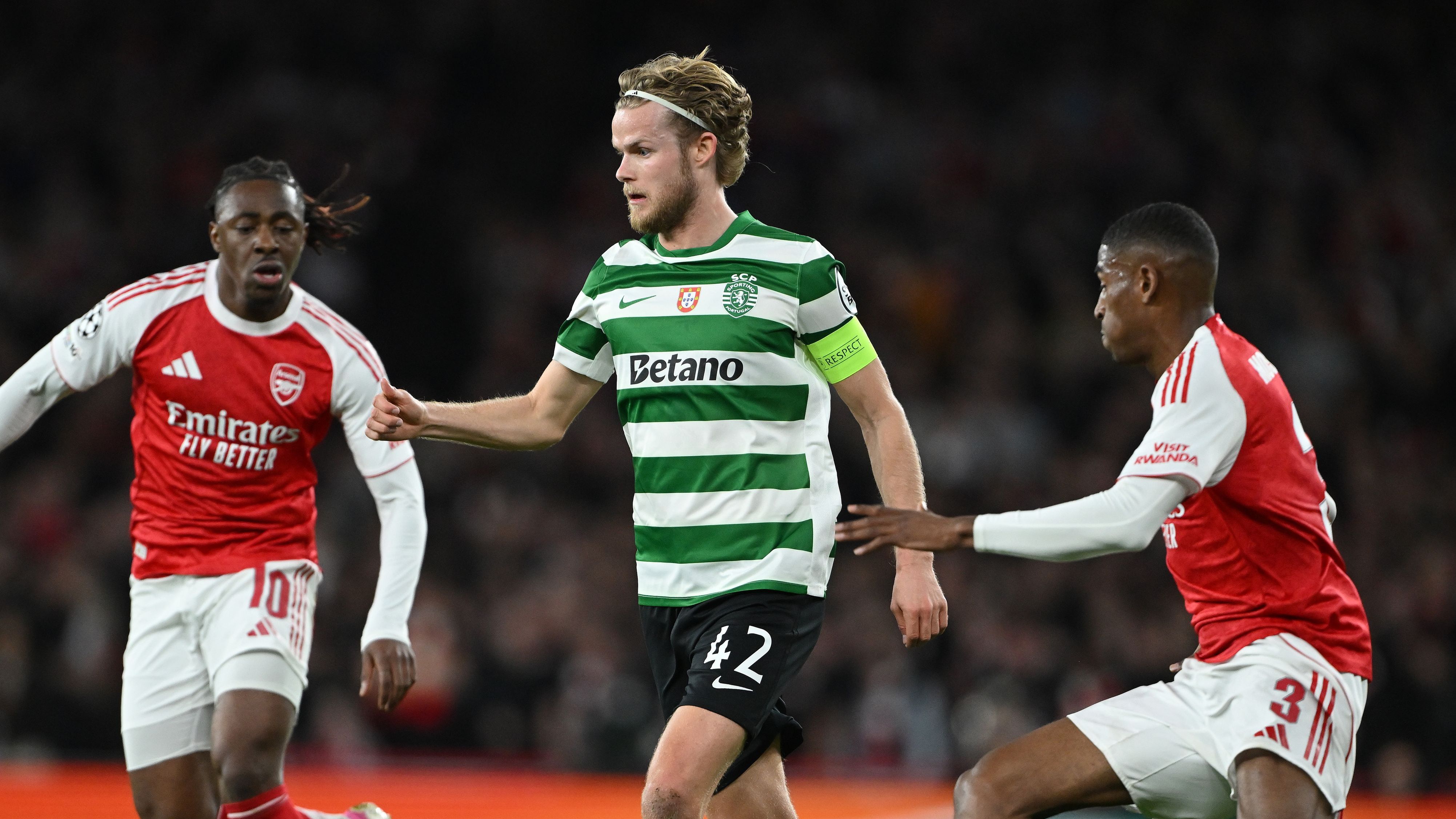 Arsenal FC v Sporting Clube de Portugal - UEFA Champions League 2025/26 Quarter-Final Second Leg