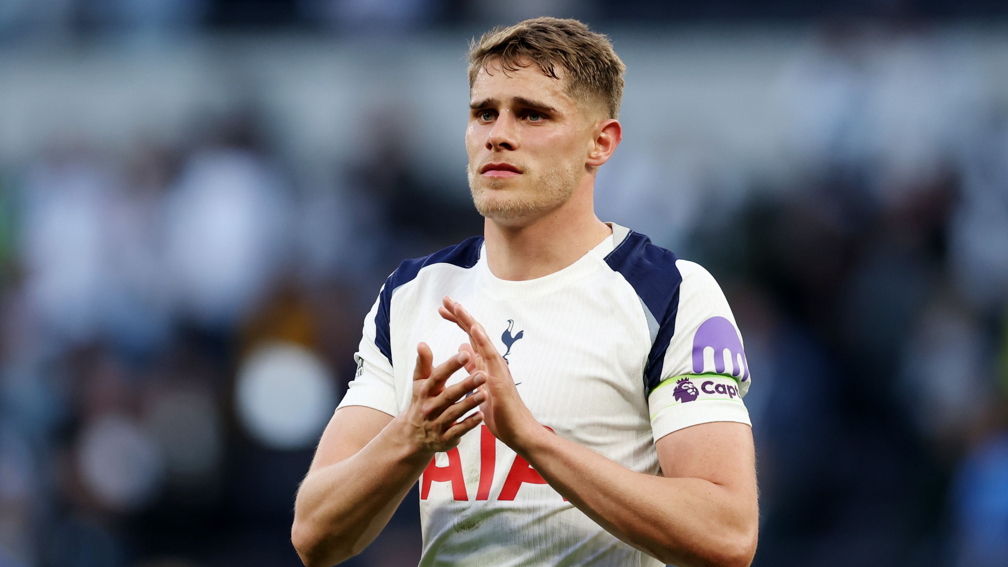 Tottenham Hotspur v Brighton & Hove Albion - Premier League