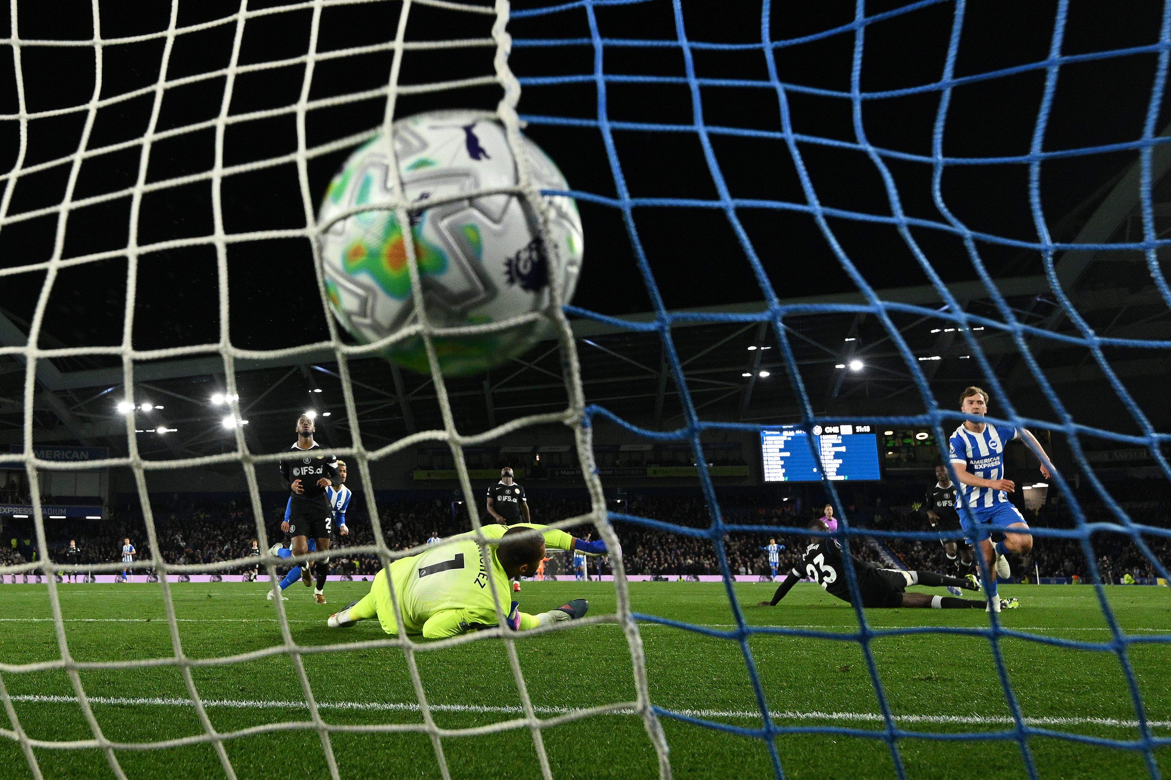 Brighton & Hove Albion v Chelsea - Premier League
