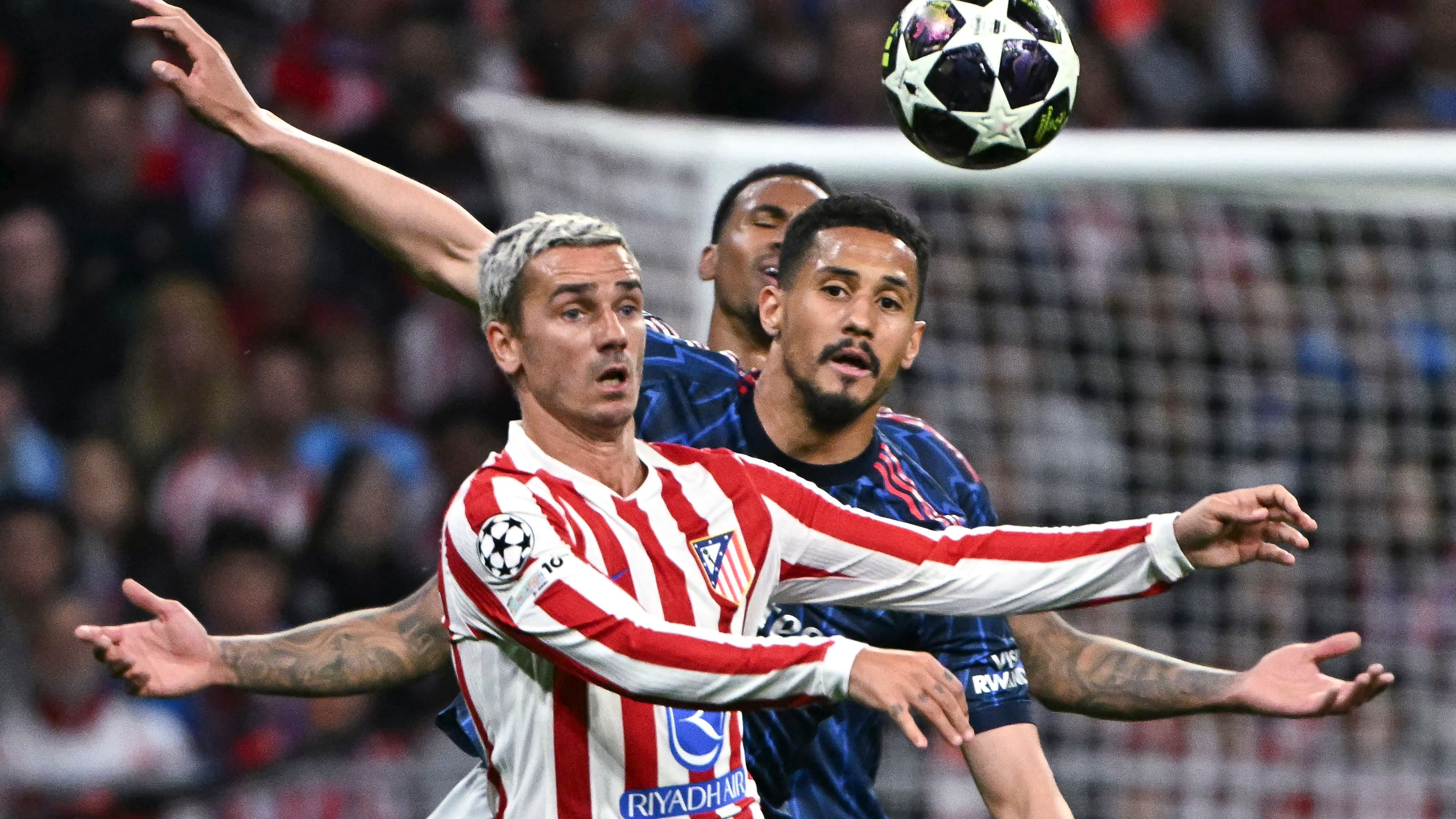 TOPSHOT-FBL-EUR-C1-ATLETICO MADRID-ARSENAL