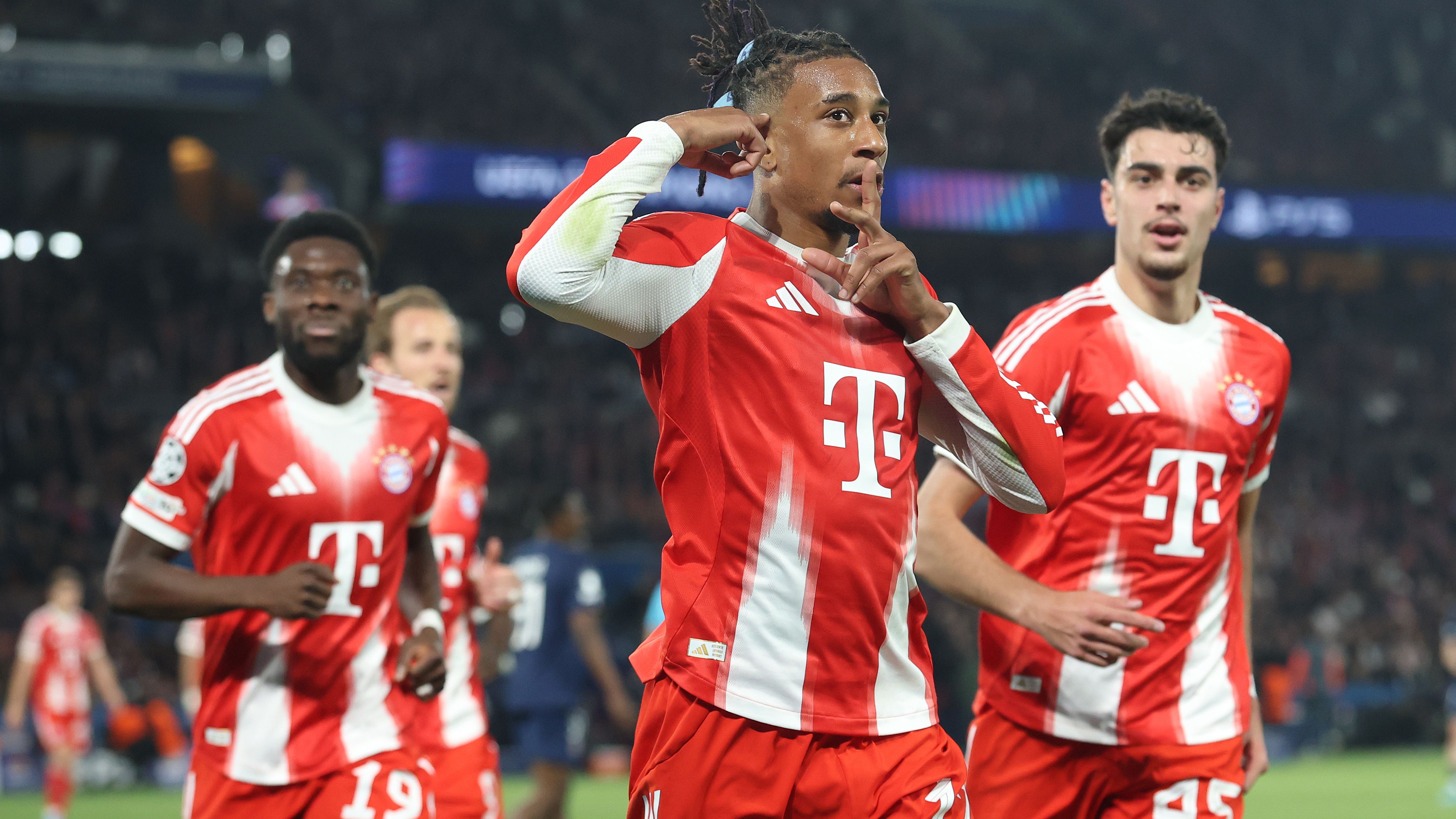 Paris Saint-Germain v FC Bayern München - UEFA Champions League 2025/26 Semi Final First Leg
