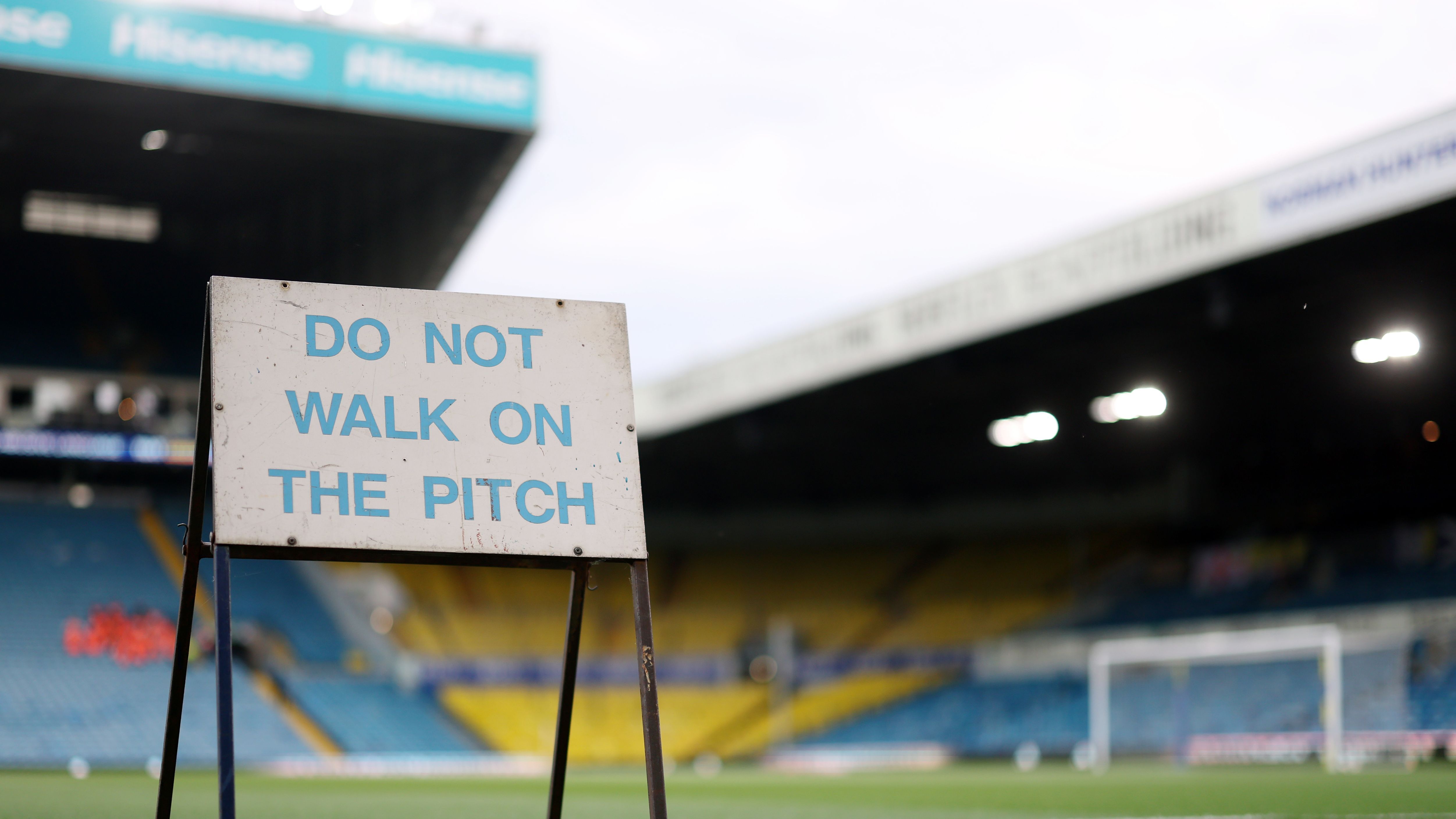 Leeds United v Burnley - Premier League