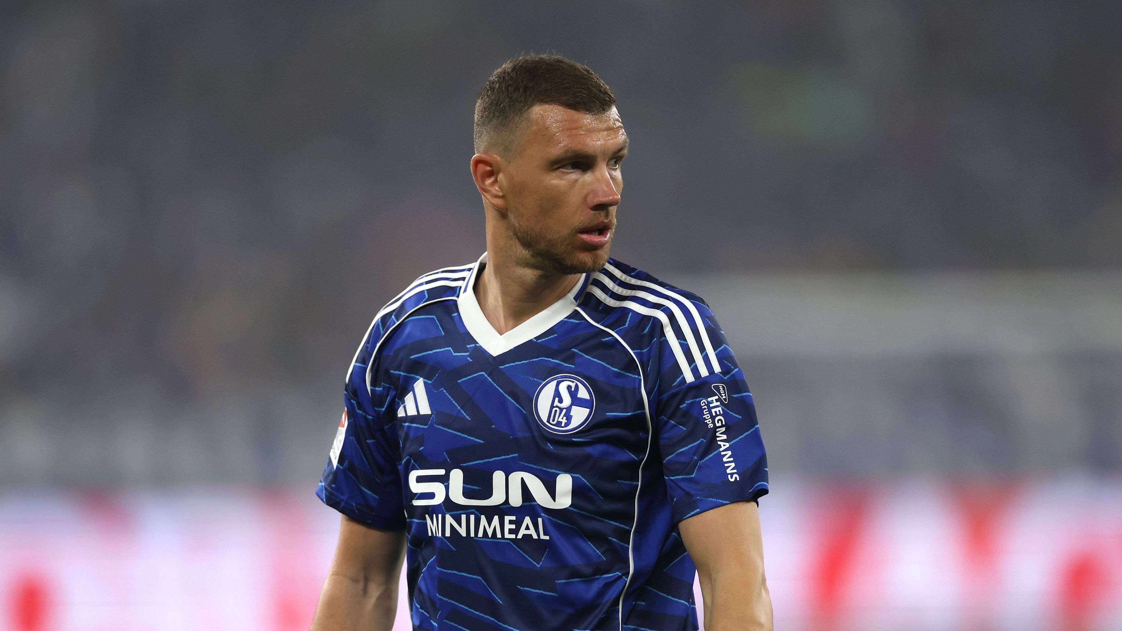 FC Schalke 04 v Fortuna Düsseldorf - 2. Bundesliga