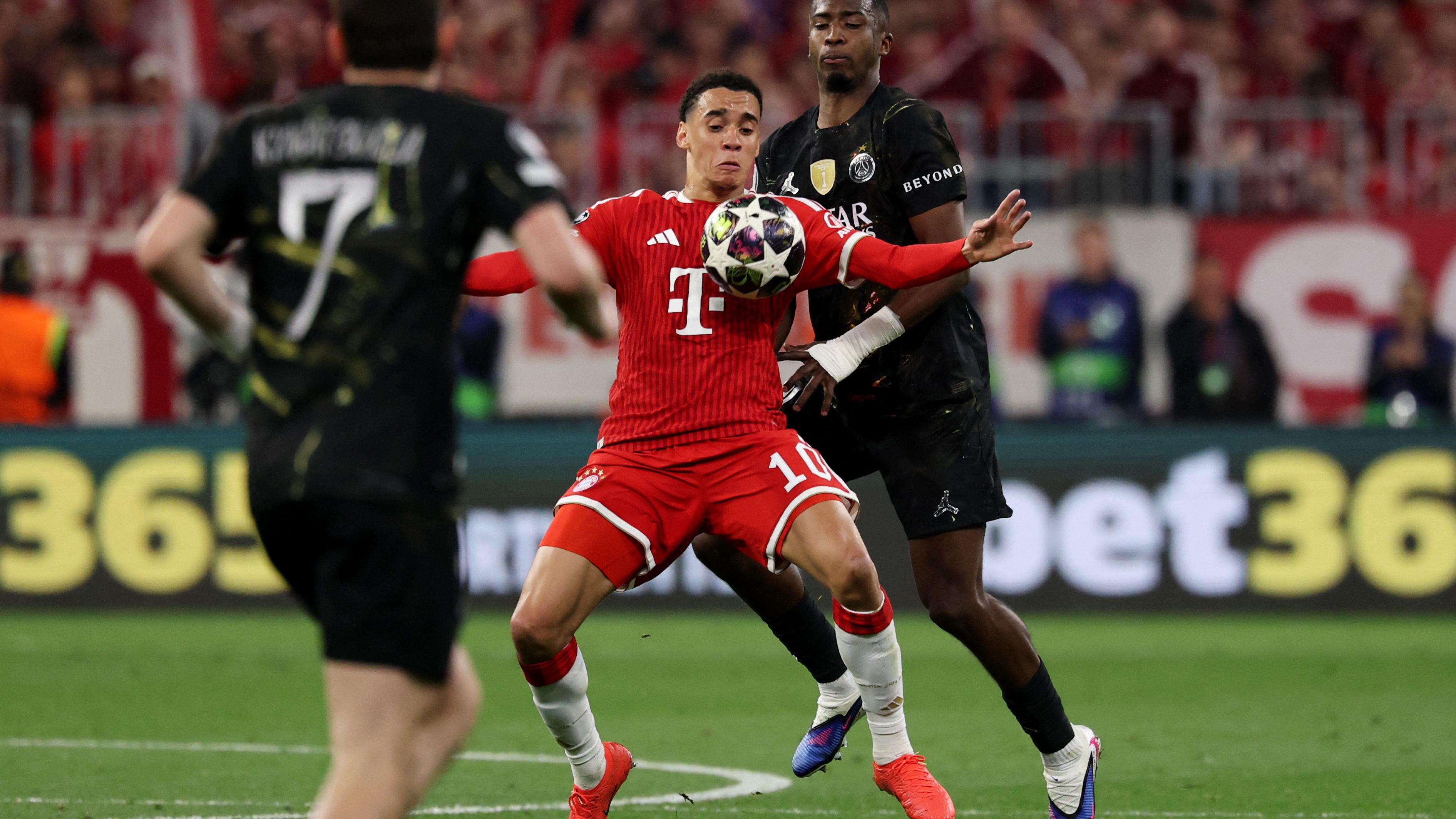 FBL-EUR-C1-BAYERN MUNICH-PSG