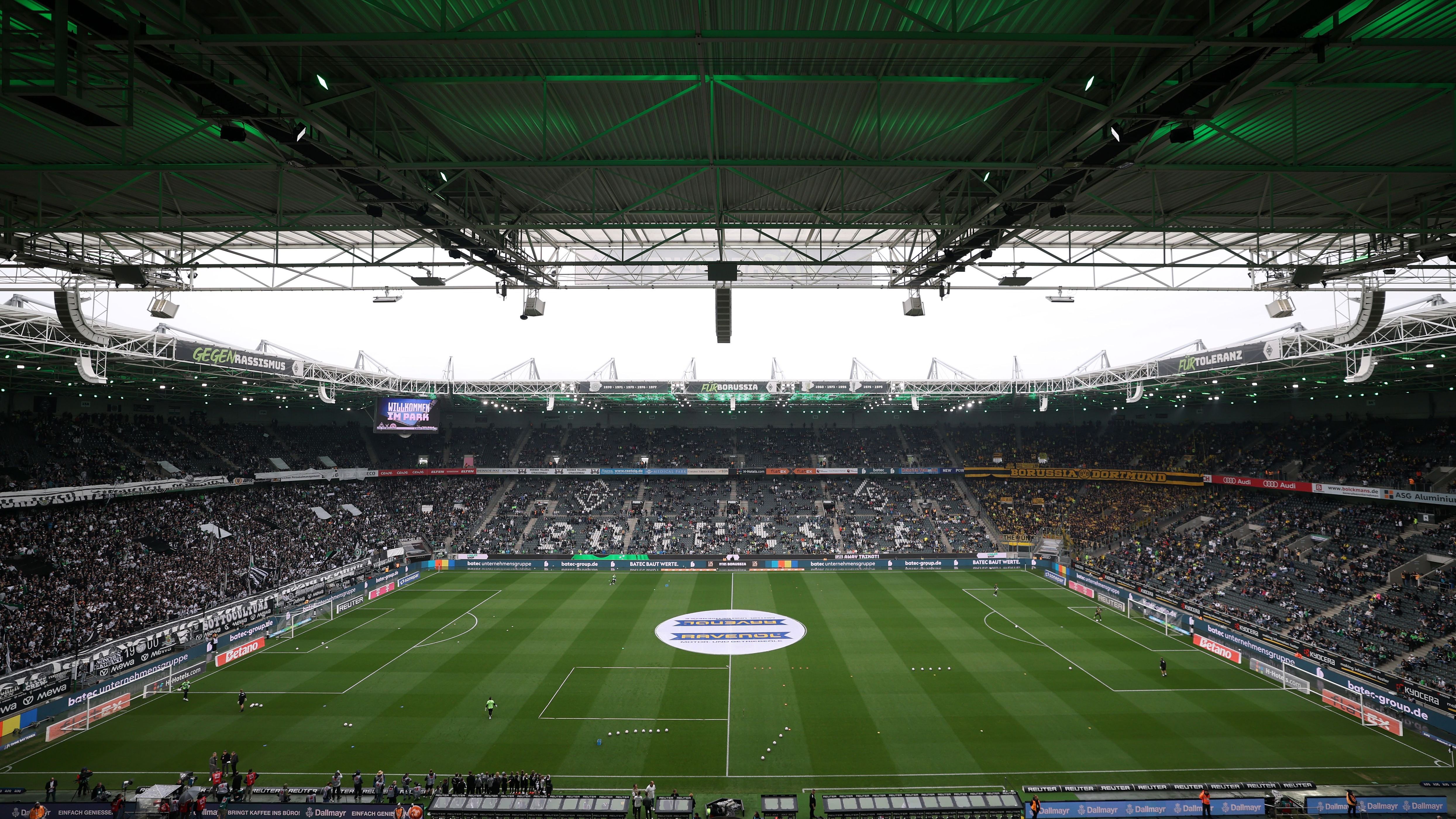 Borussia Mönchengladbach v Borussia Dortmund - Bundesliga