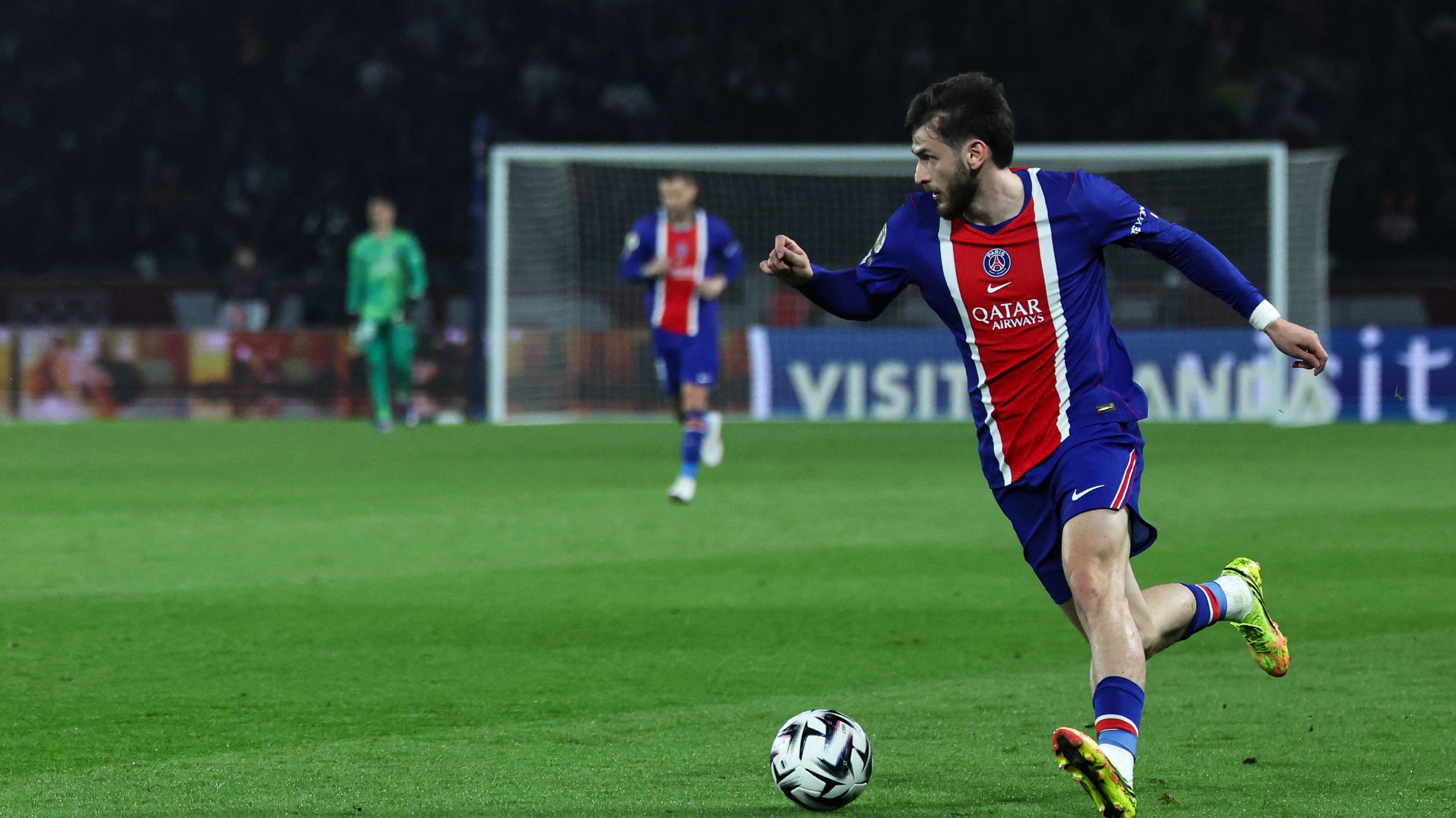 FBL-FRA-LIGUE1-PSG-BREST