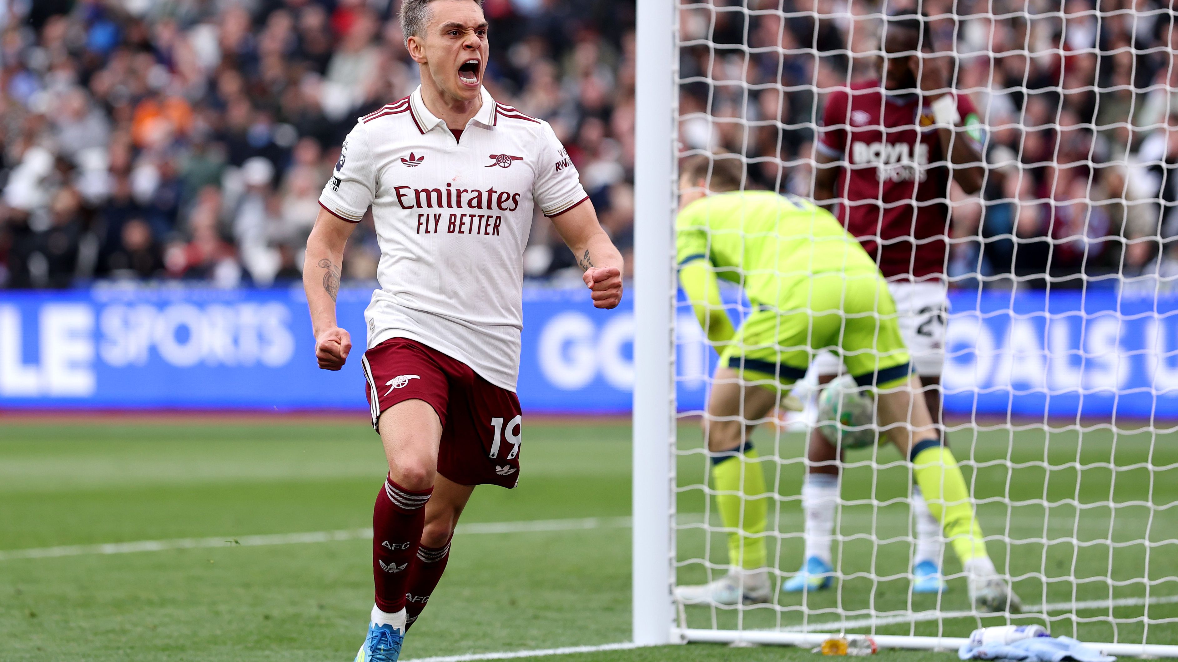 West Ham United v Arsenal - Premier League