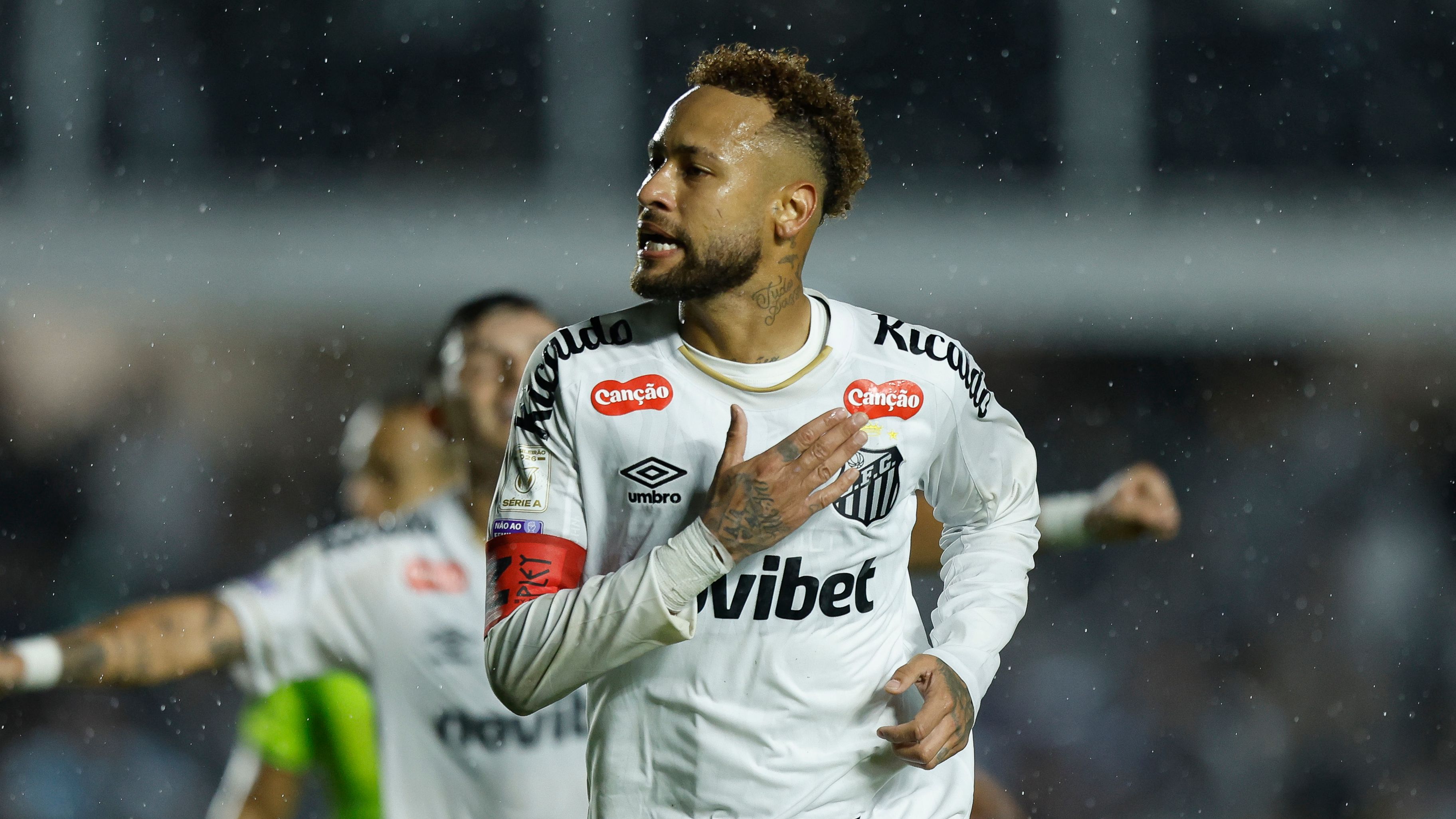 Santos v Bragantino - Brasileirao 2026