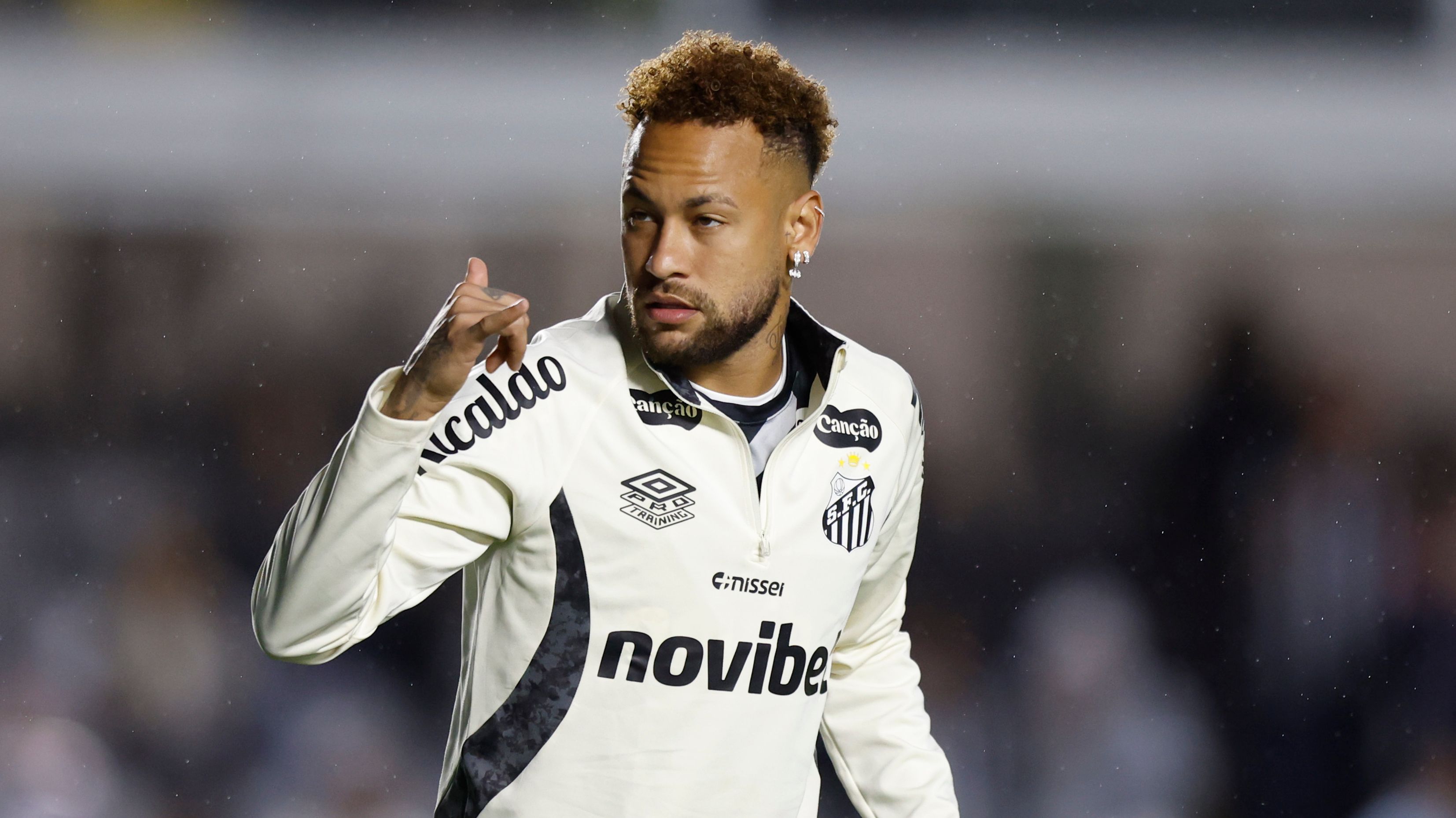 Santos v Bragantino - Brasileirao 2026