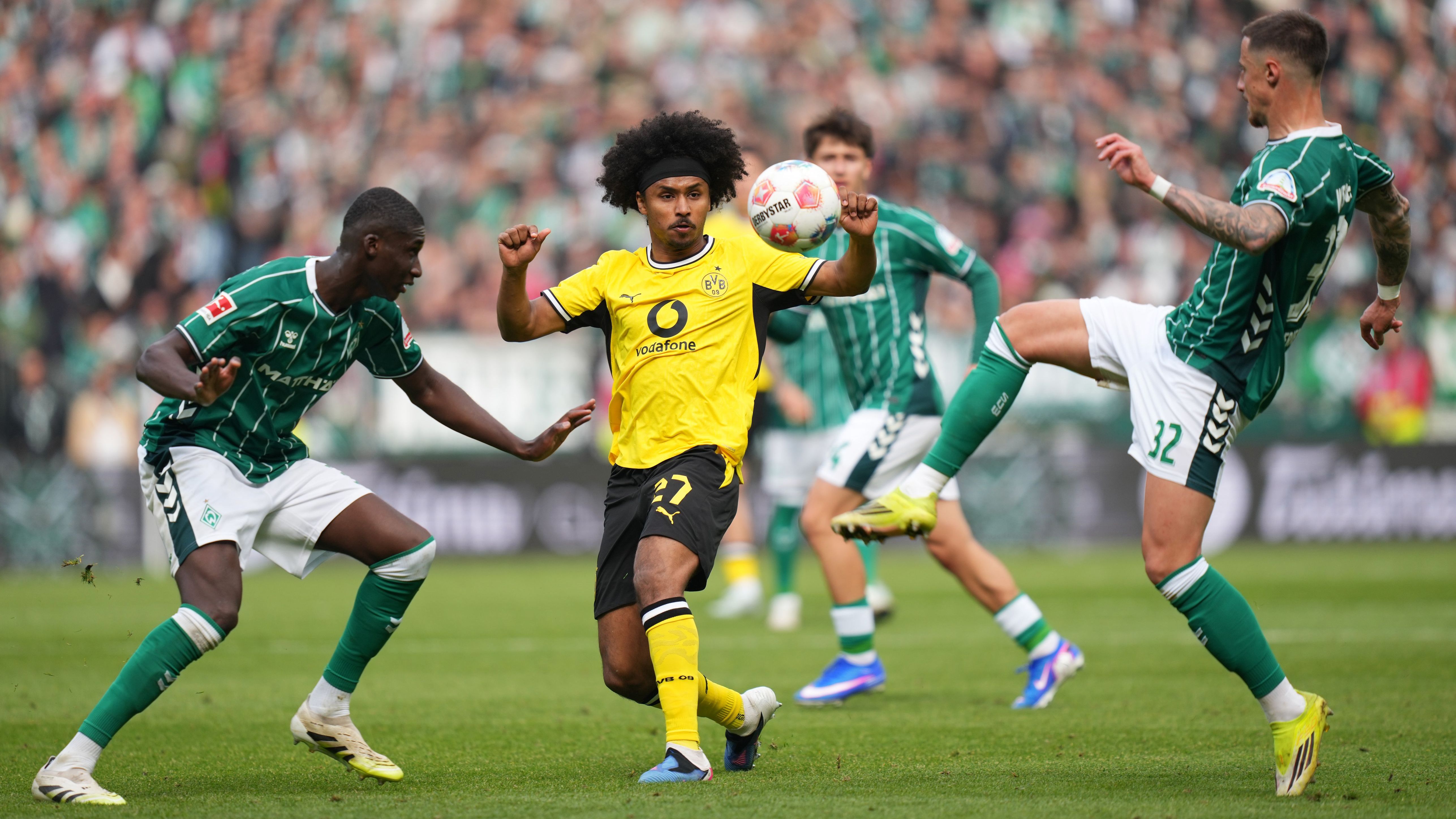 SV Werder Bremen v Borussia Dortmund - Bundesliga