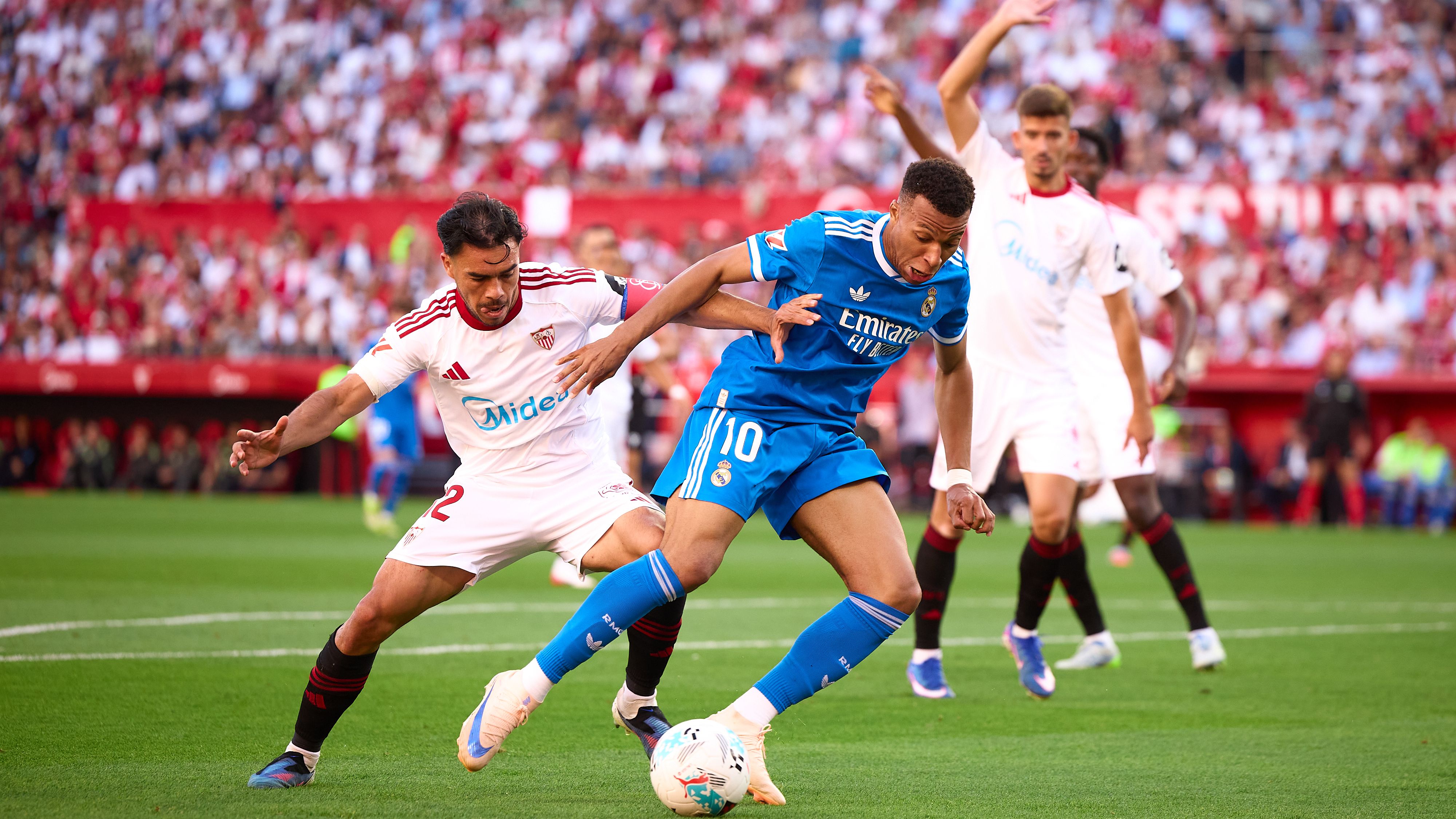 Sevilla FC v Real Madrid CF - LaLiga EA Sports