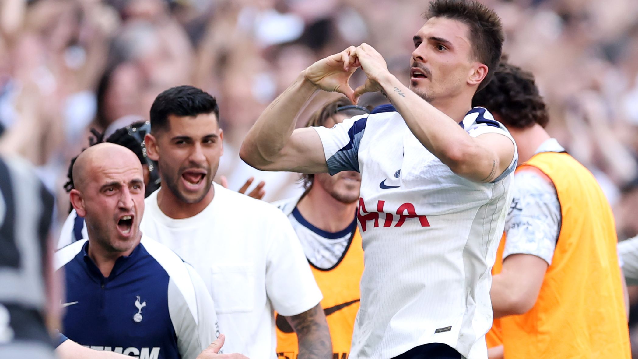 Tottenham Hotspur v Everton - Premier League