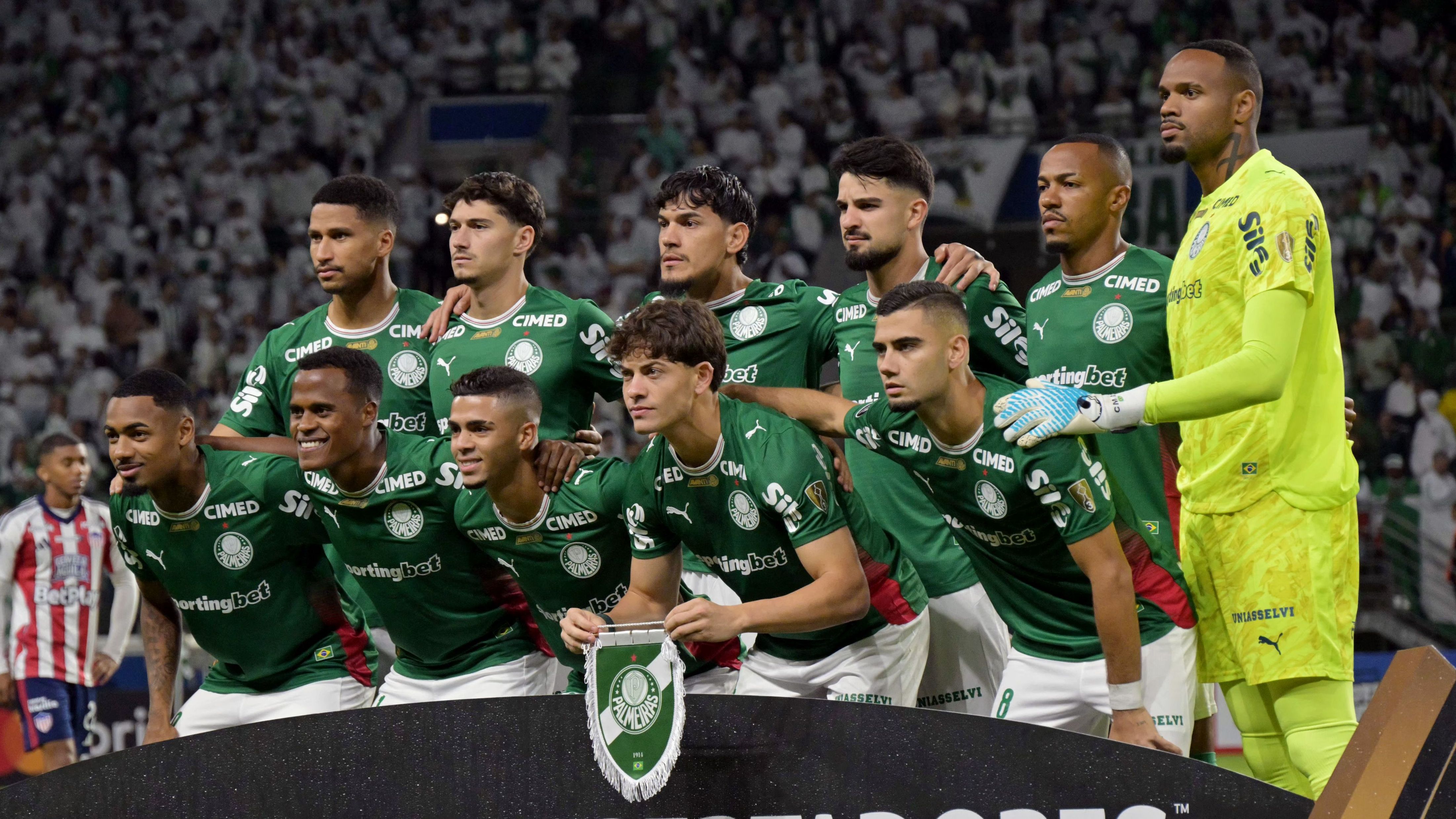 FBL-LIBERTADORES-PALMEIRAS-JUNIOR