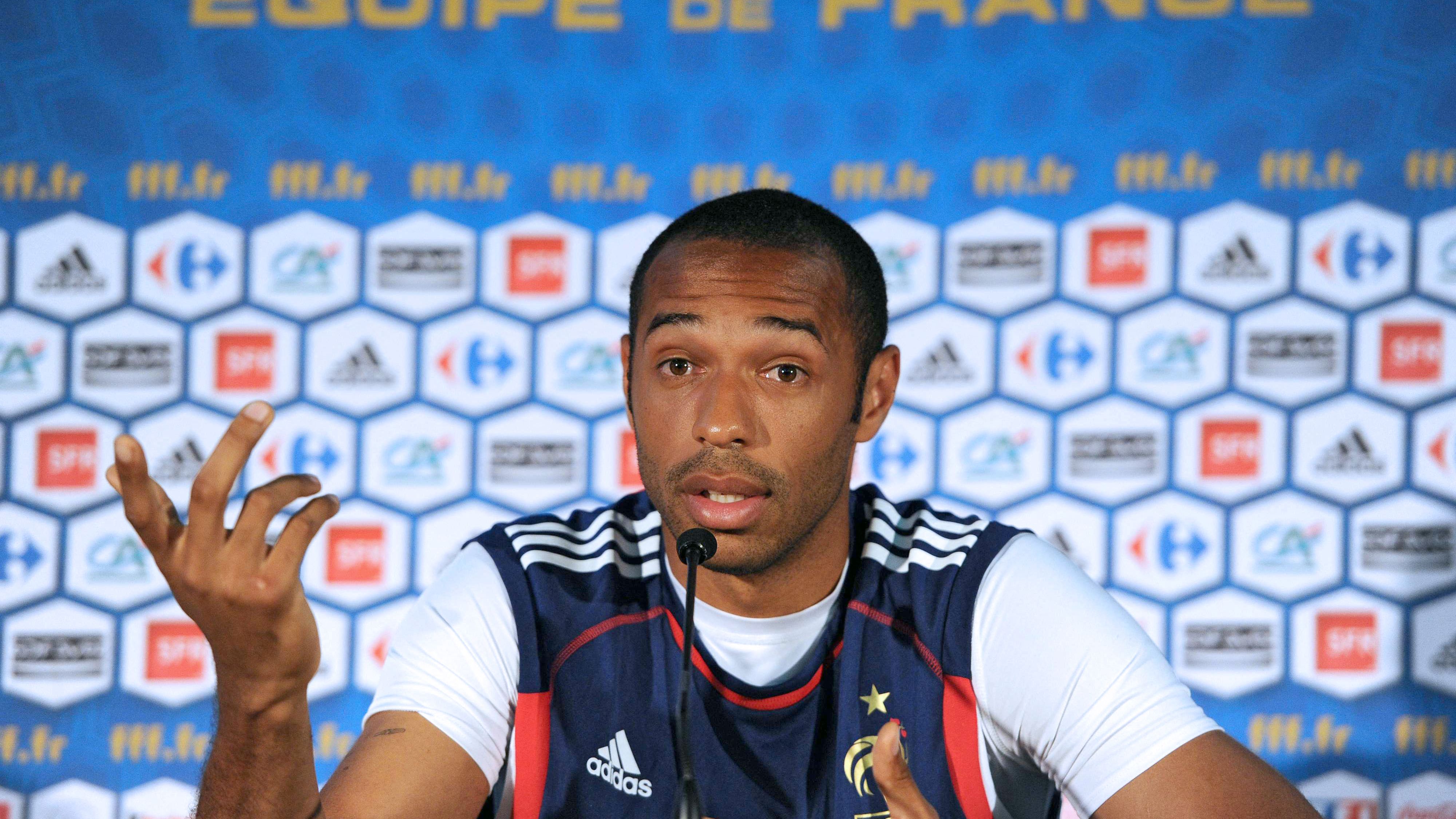 FBL-WC2010-FRA-PRESS-CONFERENCE-HENRY