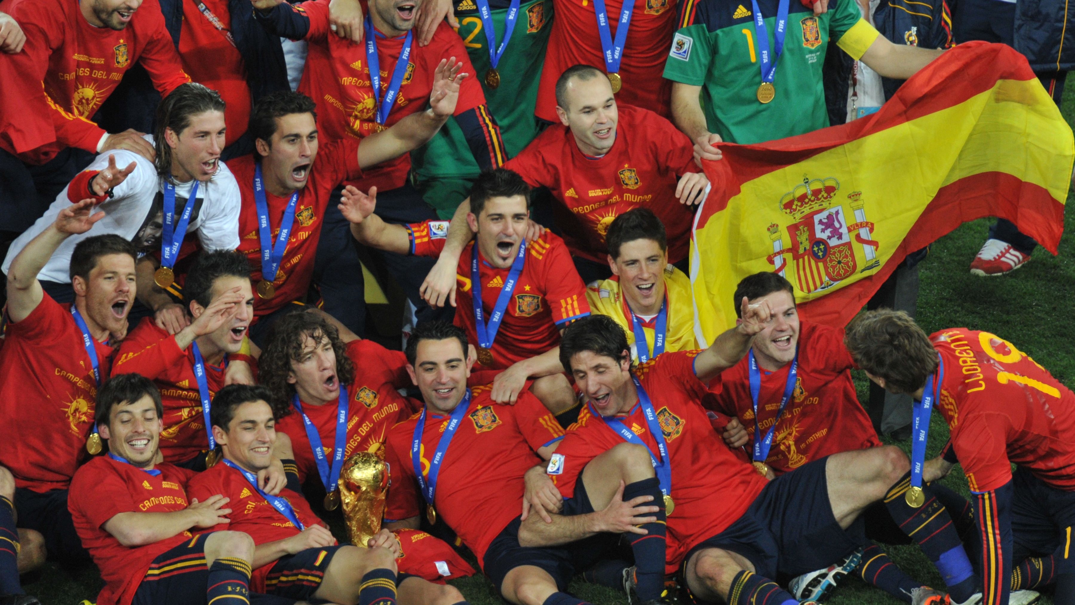 FBL-WC2010-MATCH64-NED-ESP-TROPHY