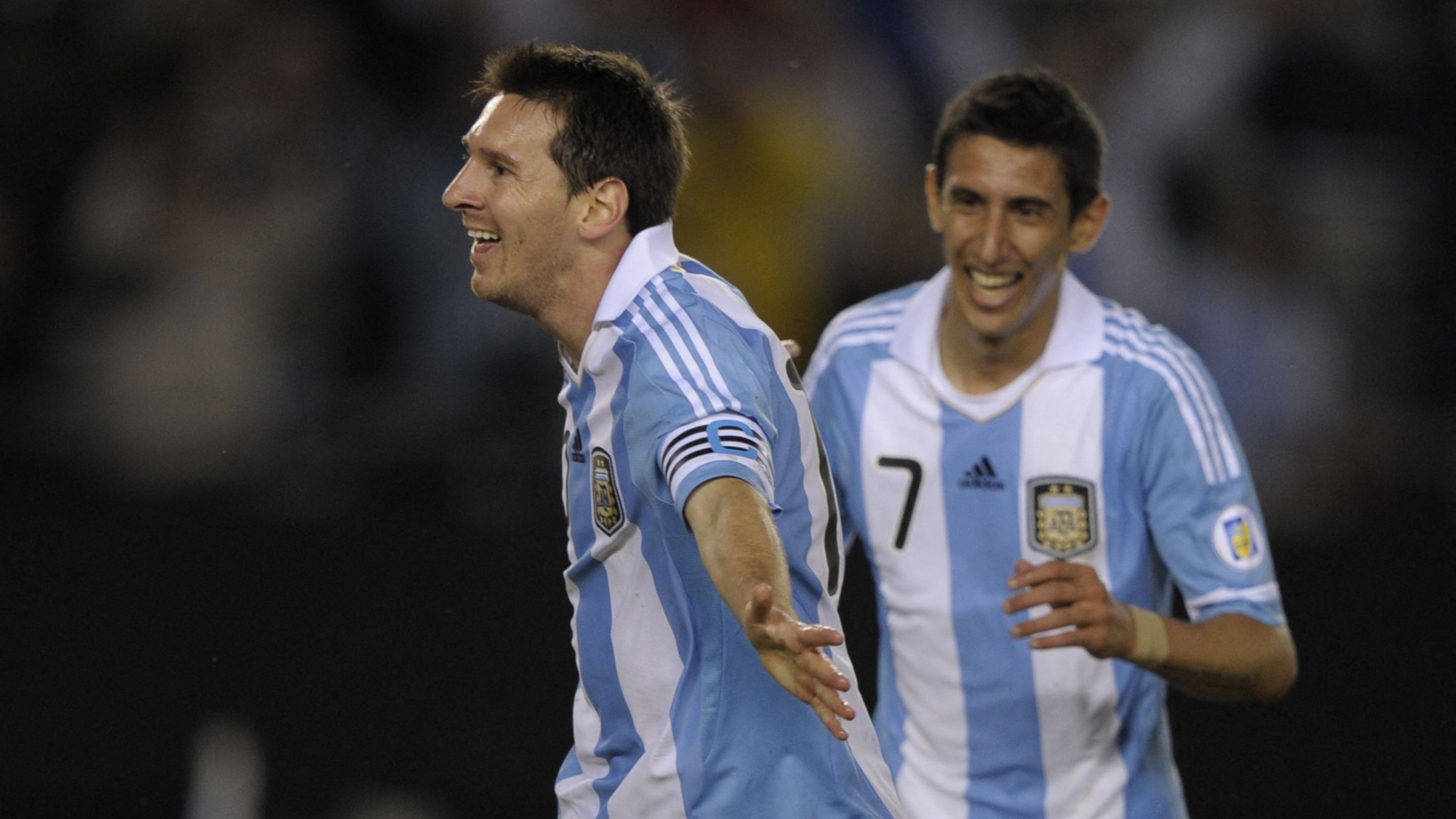 FBL-WC2014-QUALIFIERS-ARG-CHI