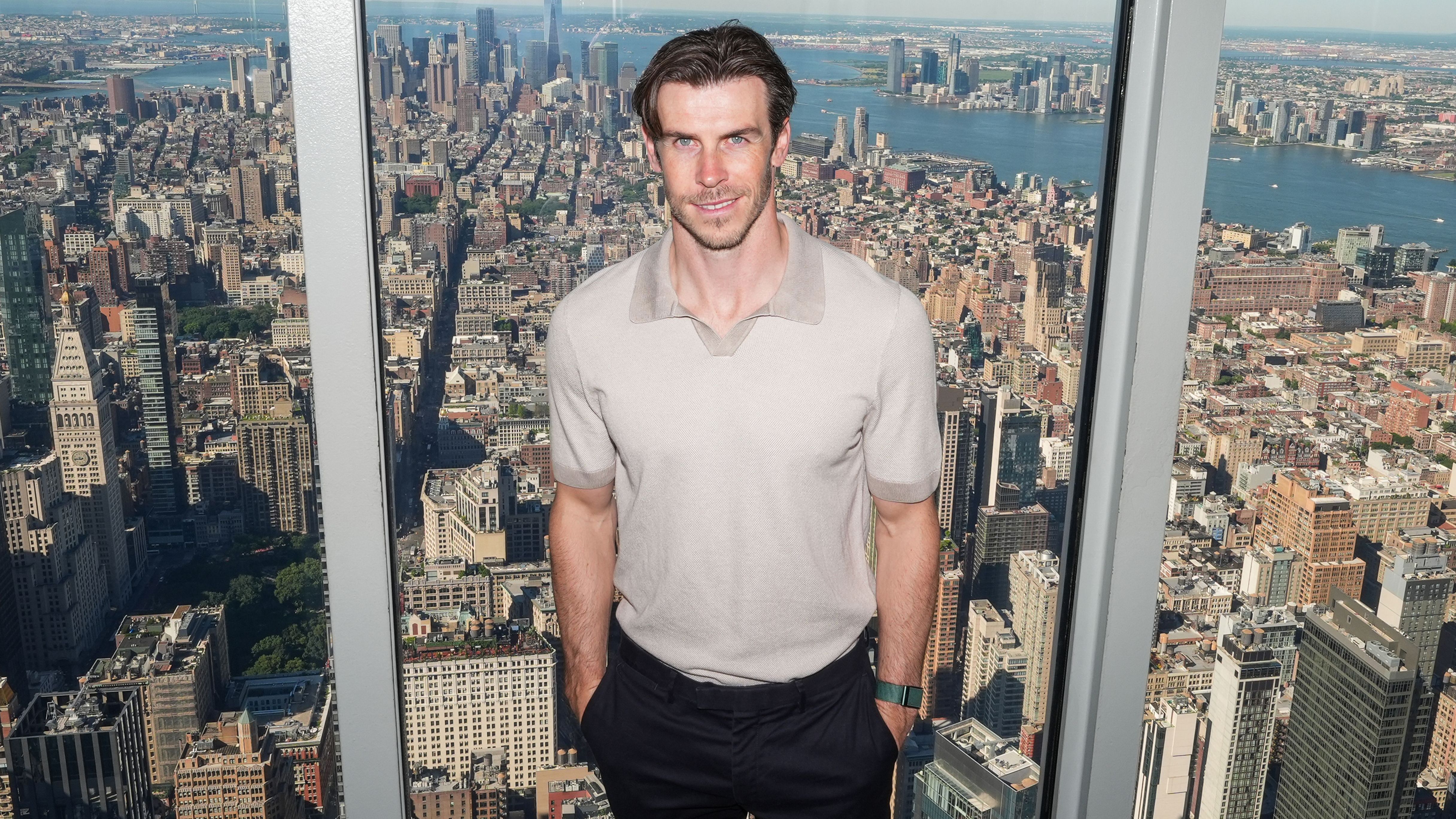 Gareth Bale Visits the Empire State Building