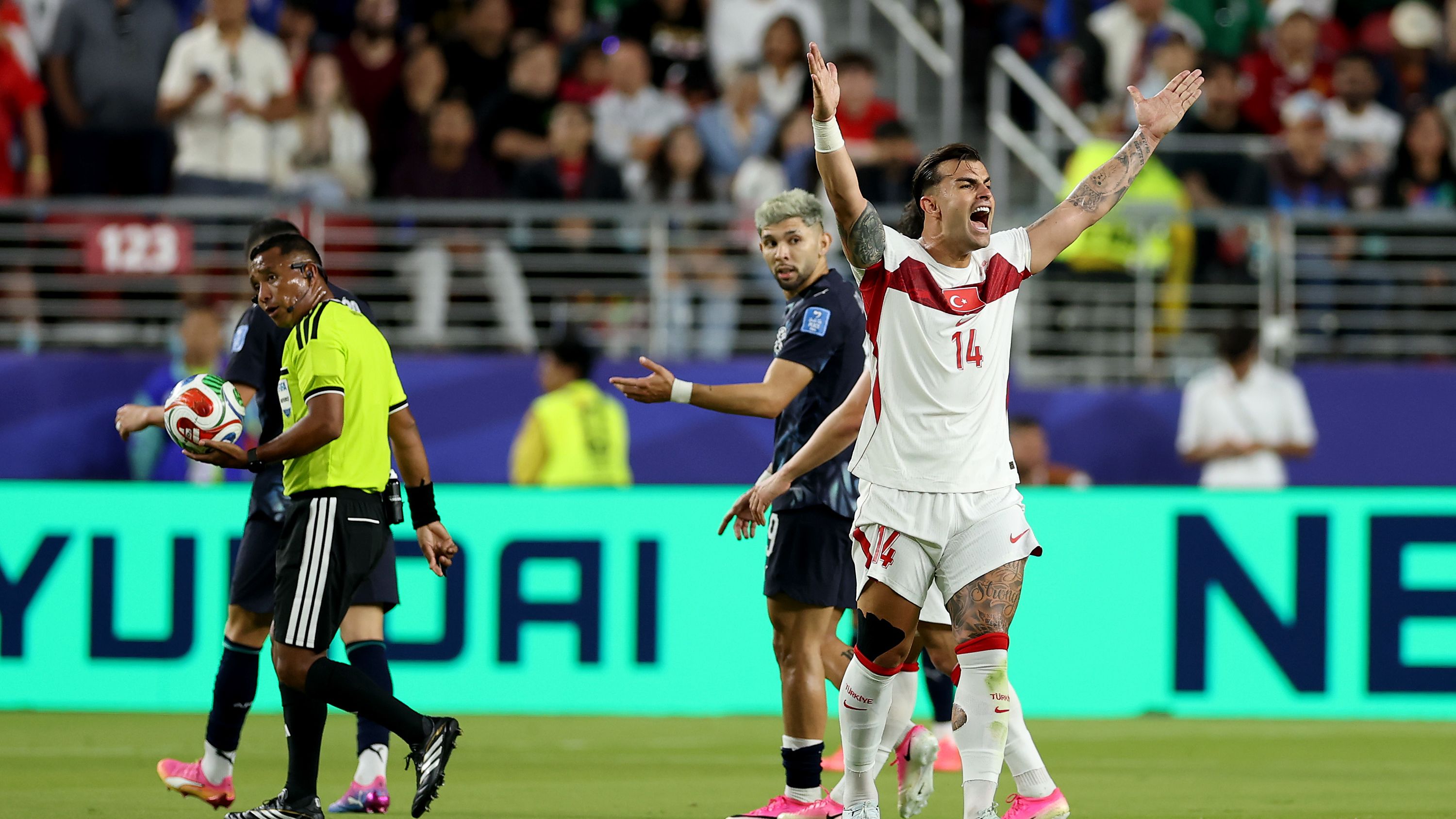 Türkiye v Paraguay: Group D - FIFA World Cup 2026