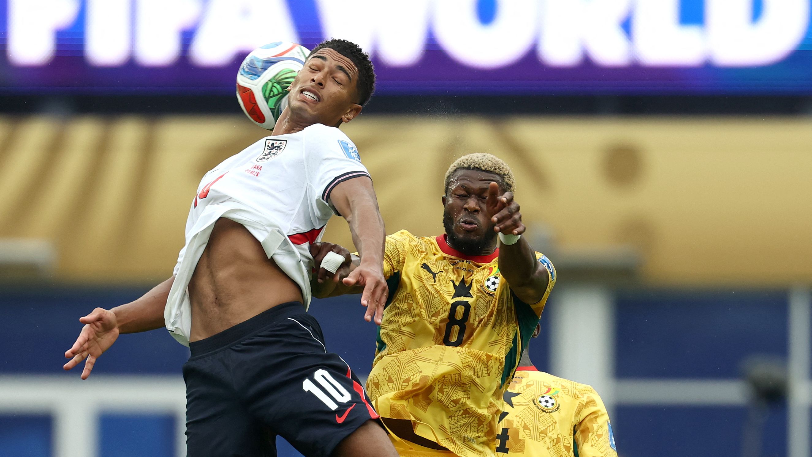 TOPSHOT-FBL-WC-2026-MATCH45-ENG-GHA