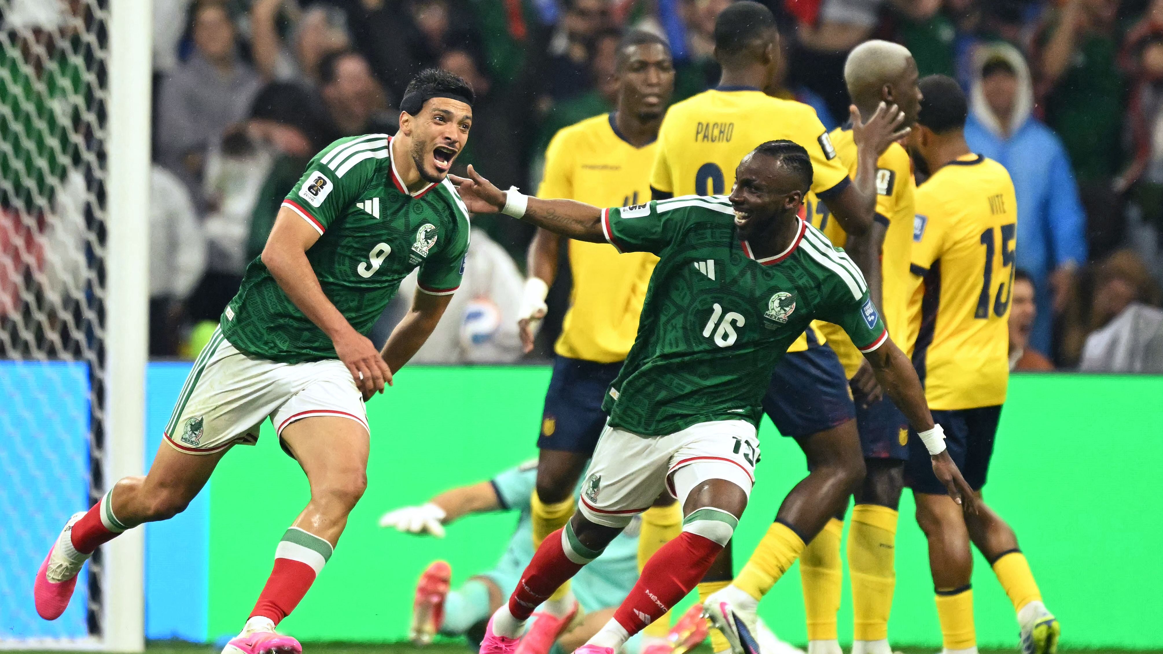 TOPSHOT-FBL-WC-2026-MATCH79-MEX-ECU