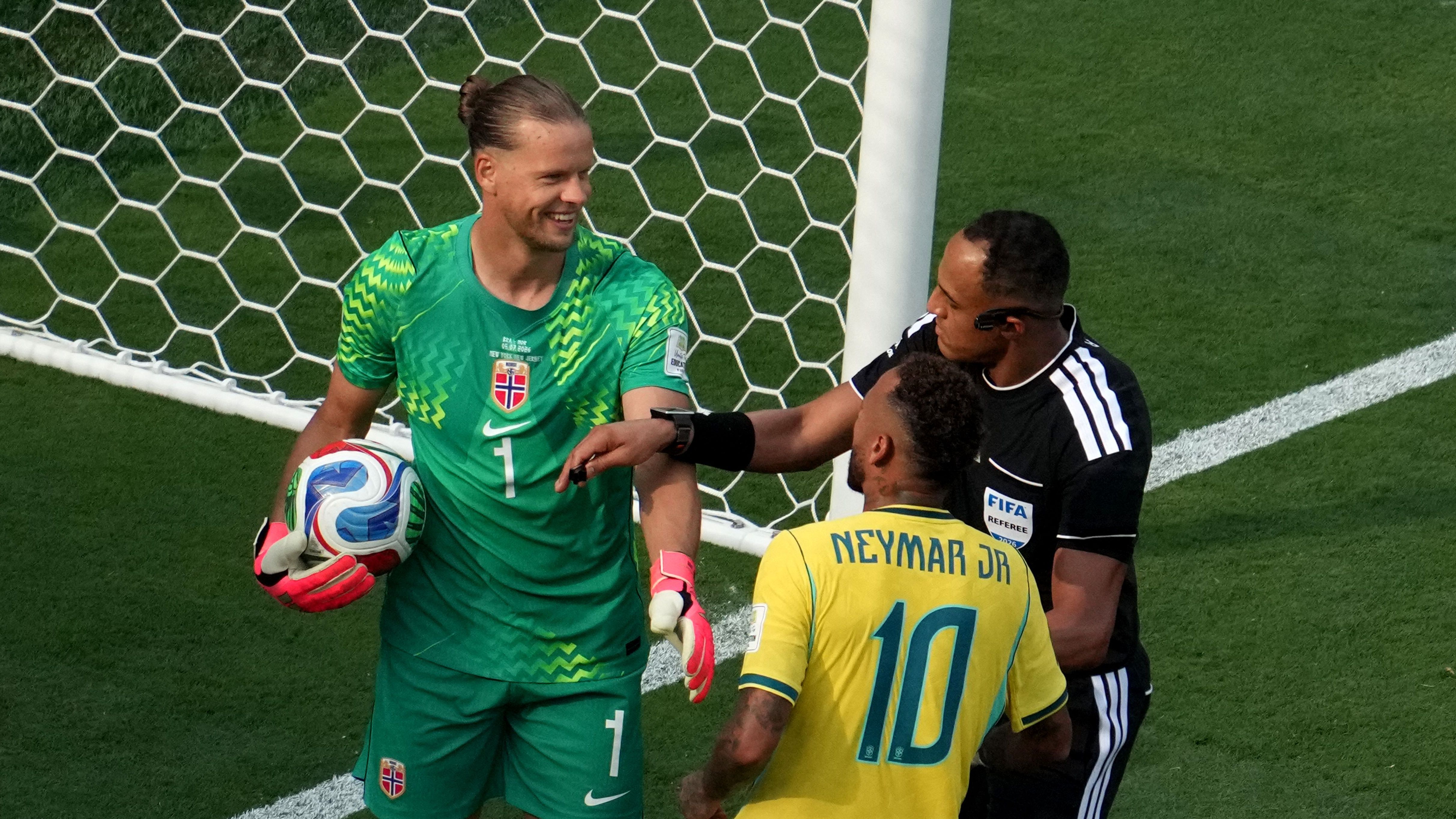TOPSHOT-FBL-WC-2026-MATCH91-BRA-NOR
