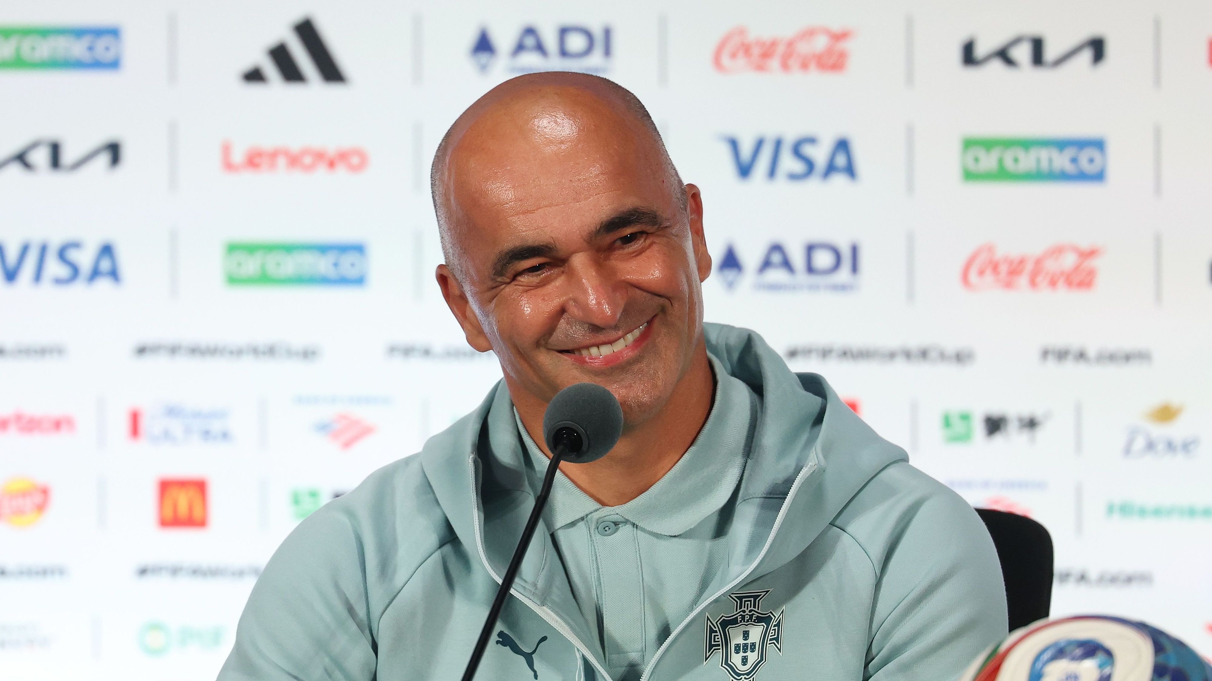 Advogado de Roberto Martínez reage à investida da KNVB: "Se Nigel de Jong ligar, então..."