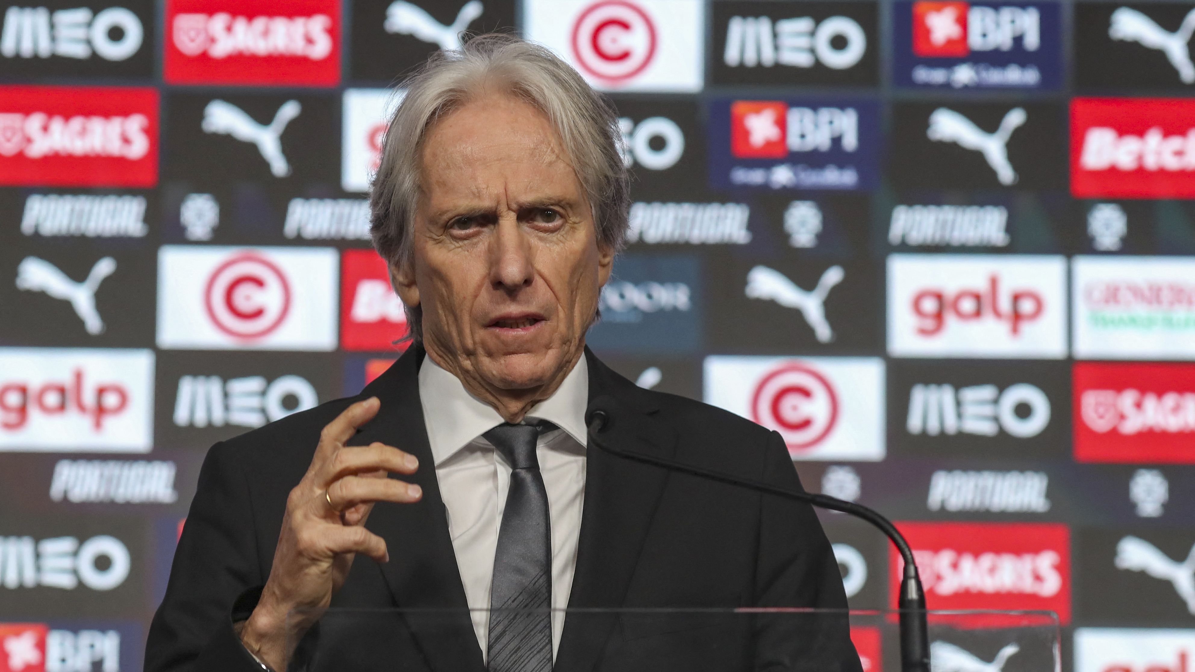 FBL-POR-PRESSER