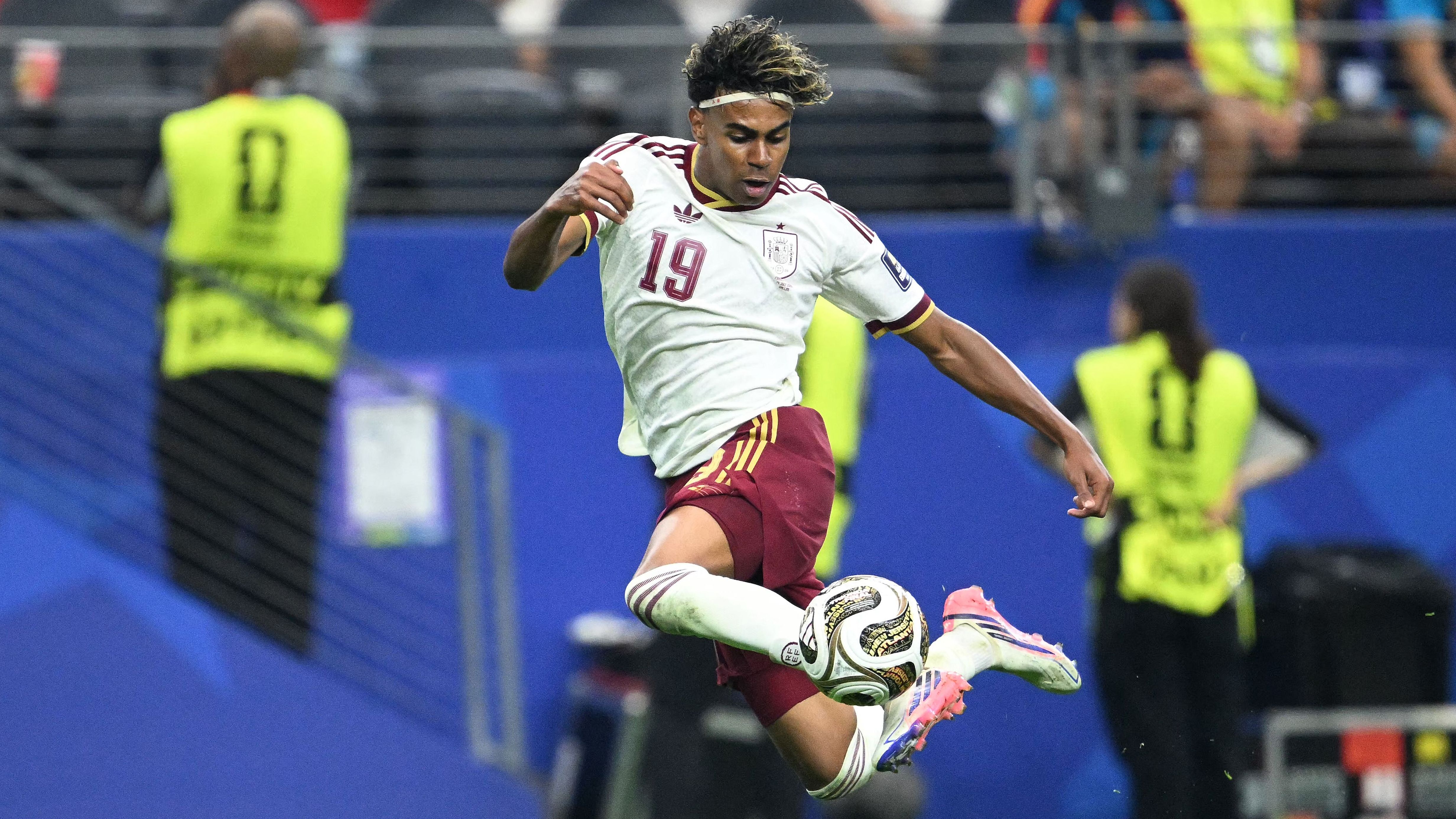 TOPSHOT-FBL-WC-2026-MATCH101-FRA-ESP