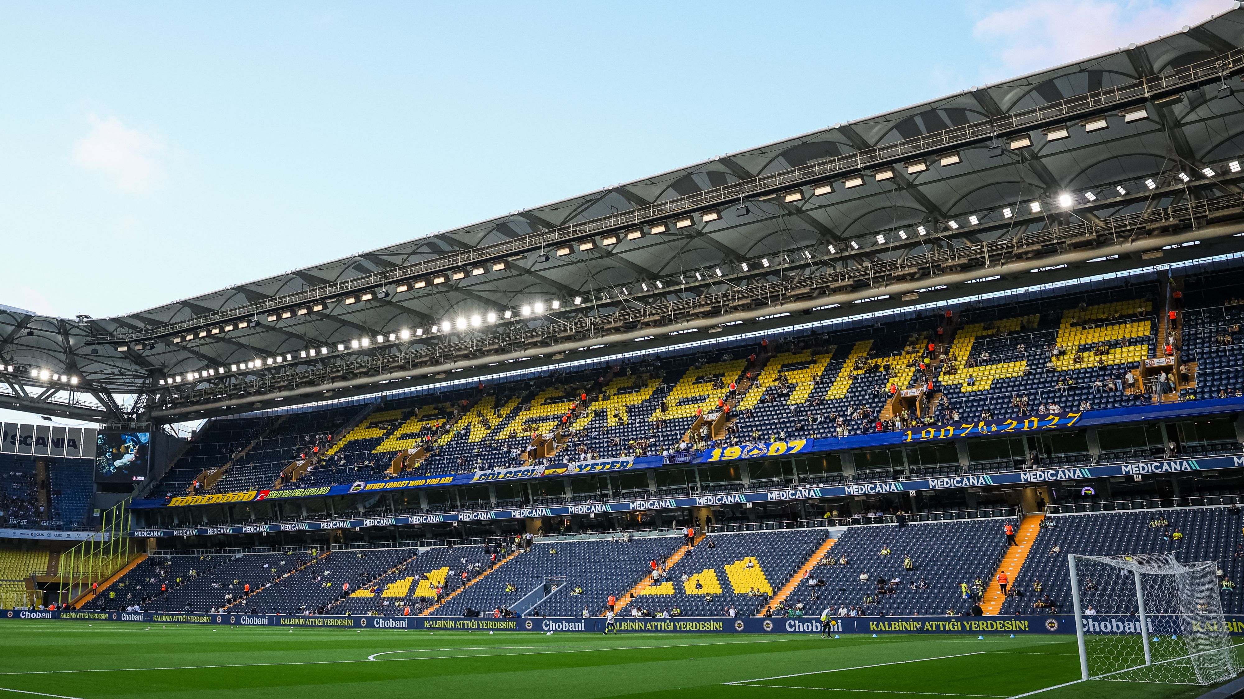 Fenerbahce-vs-Sturm-Graz-UEFA-Champions-League-Qualification-3rd