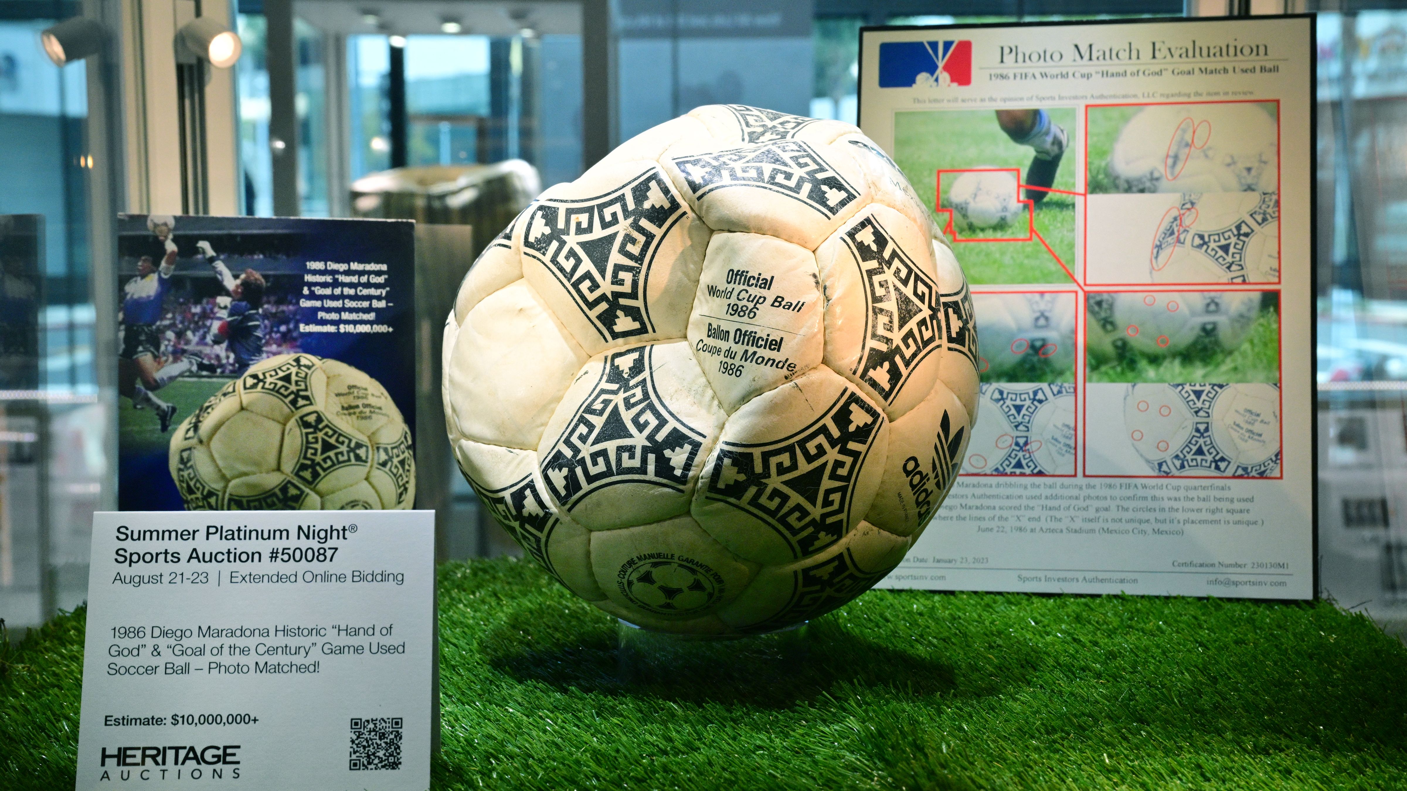 US-FBL-AUCTION-MARADONA