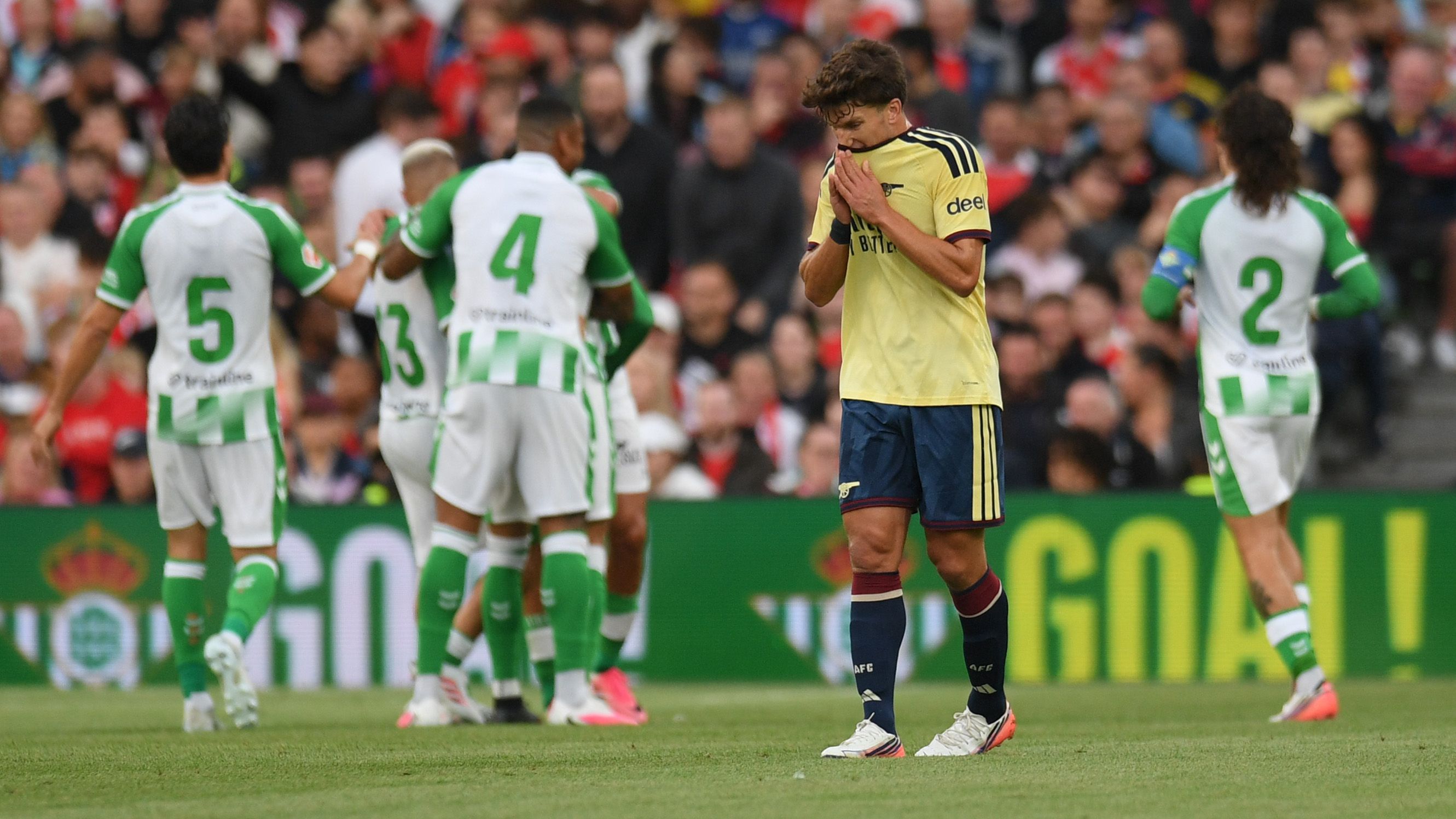 Arsenal FC v Real Betis Balompie - Pre-Season Friendly