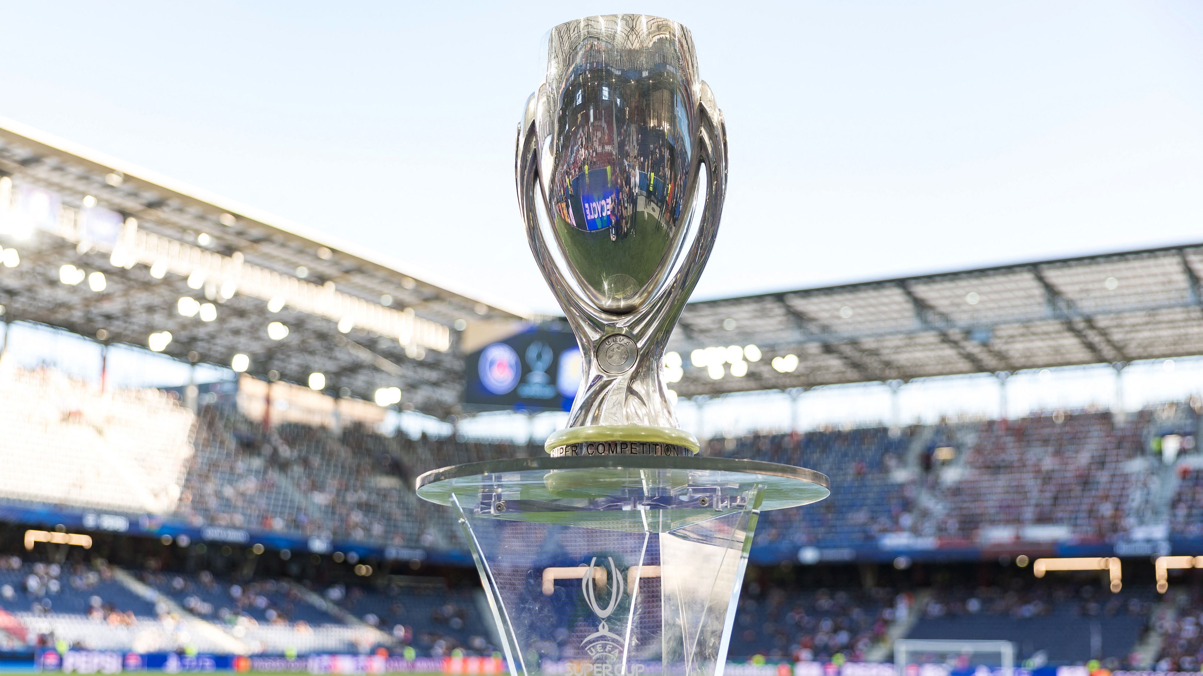 FBL-EUR-SUPERCUP-PSG-ASTON VILLA