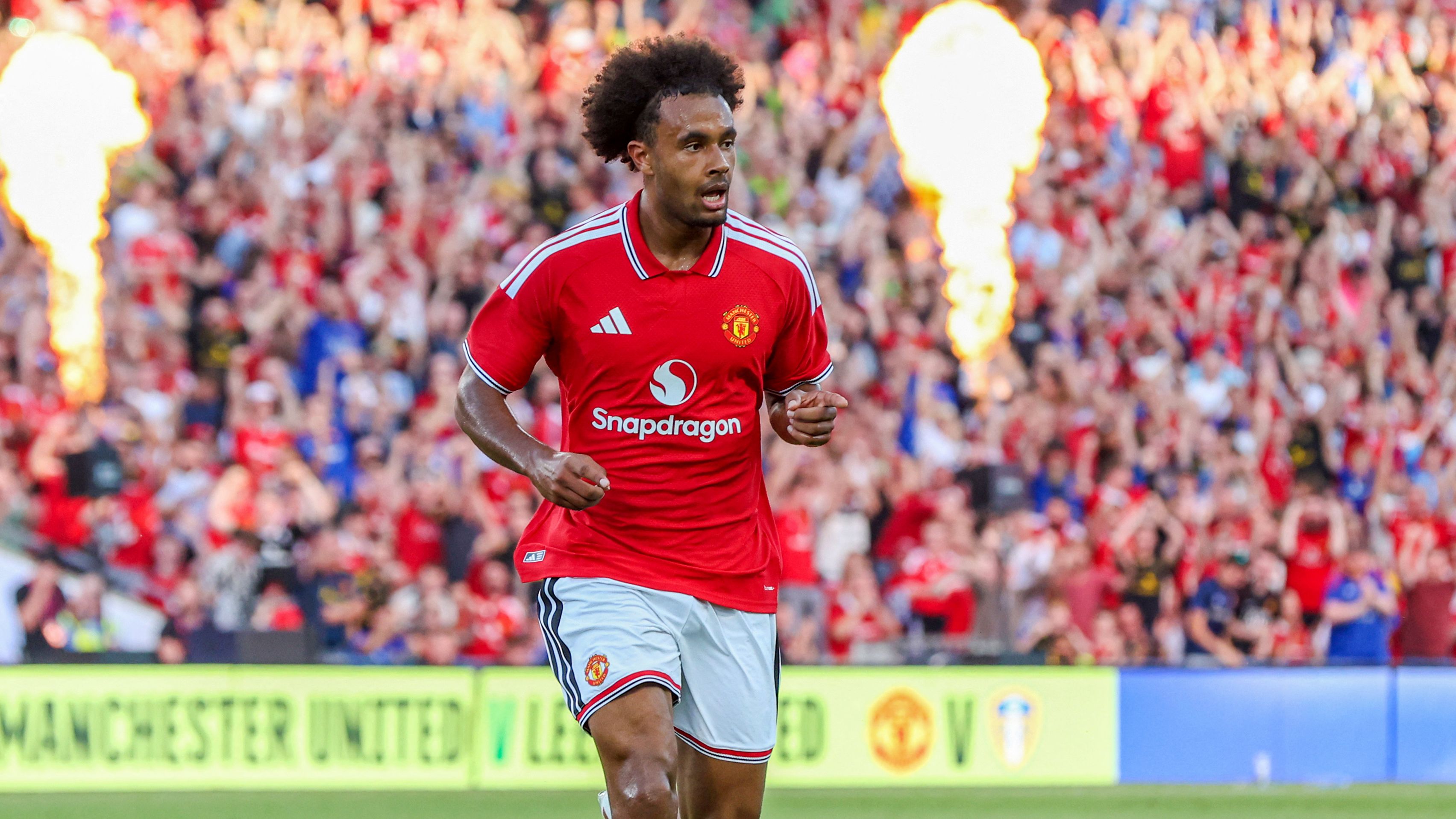 CORRECTION / FBL-ENG-PR-MAN UTD-LEEDS-FRIENDLY