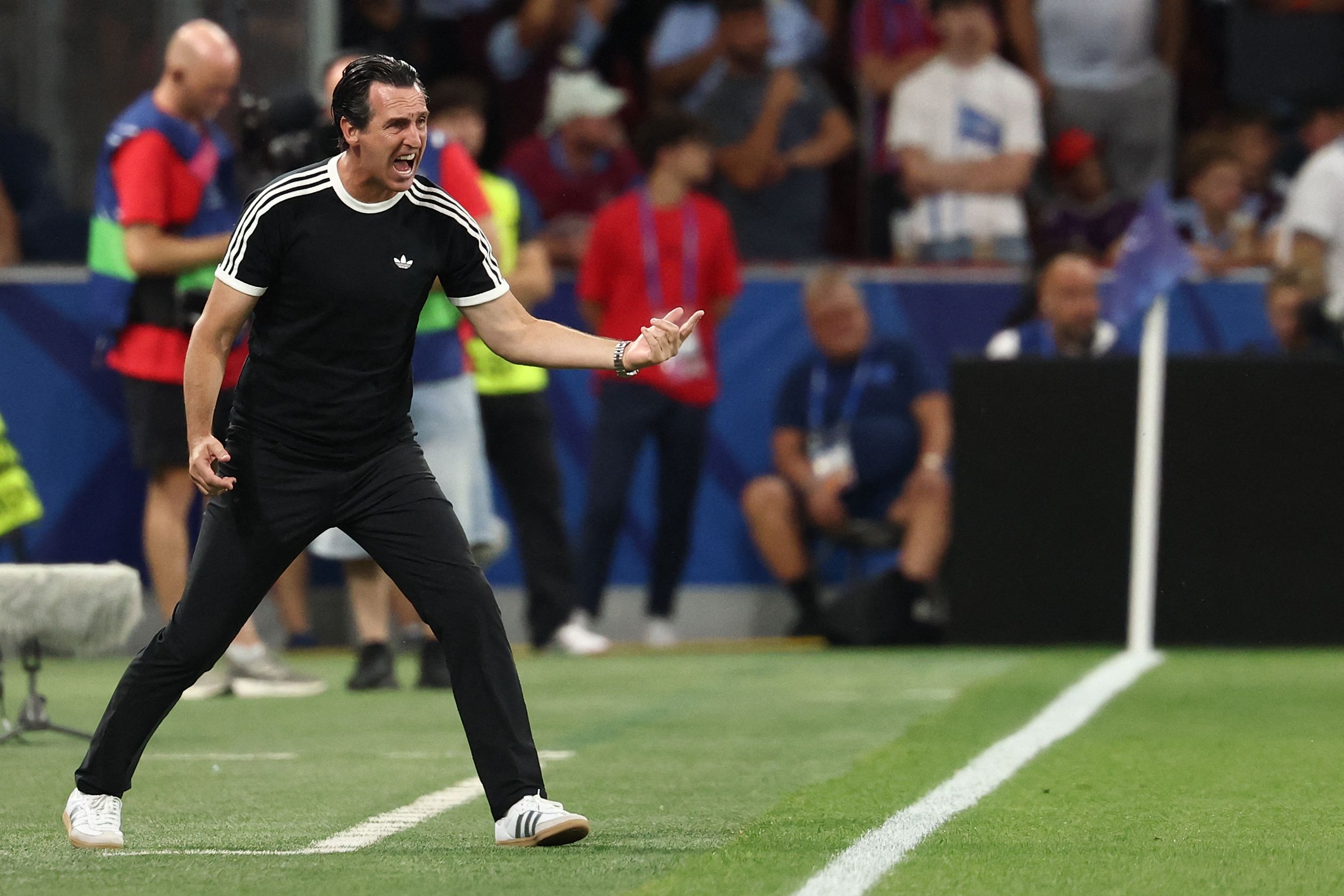 FBL-EUR-SUPERCUP-PSG-ASTON VILLA
