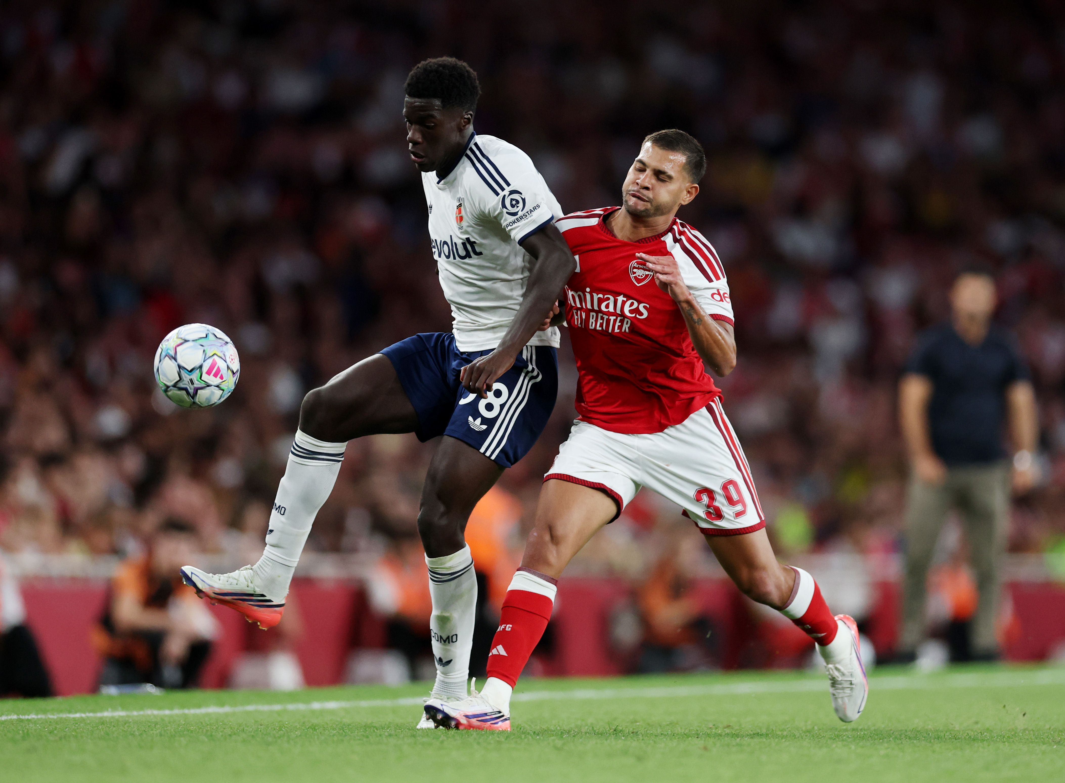 Arsenal FC v Como Calcio - Pre-Season Friendly