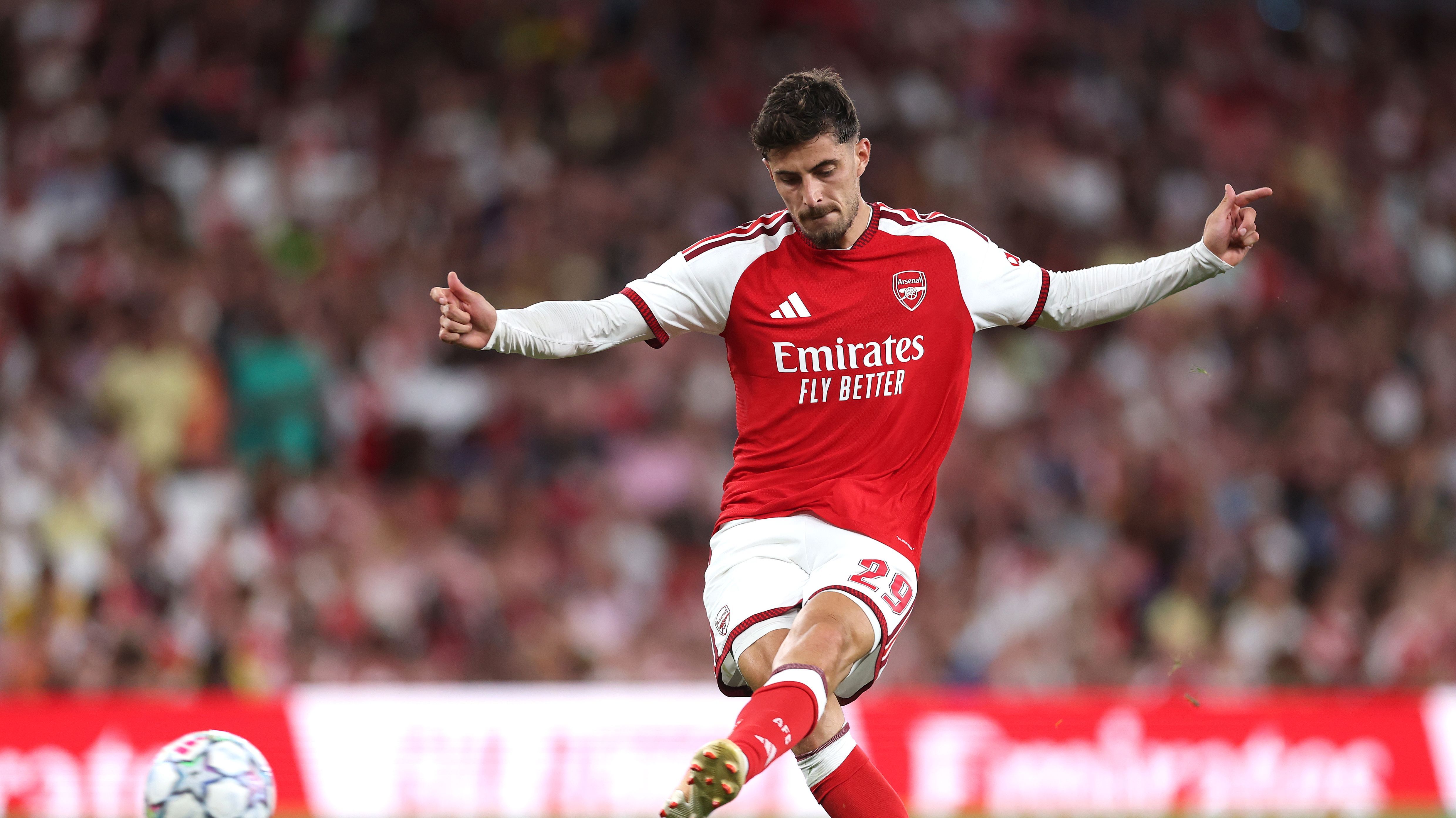 Arsenal FC v Como Calcio - Pre-Season Friendly
