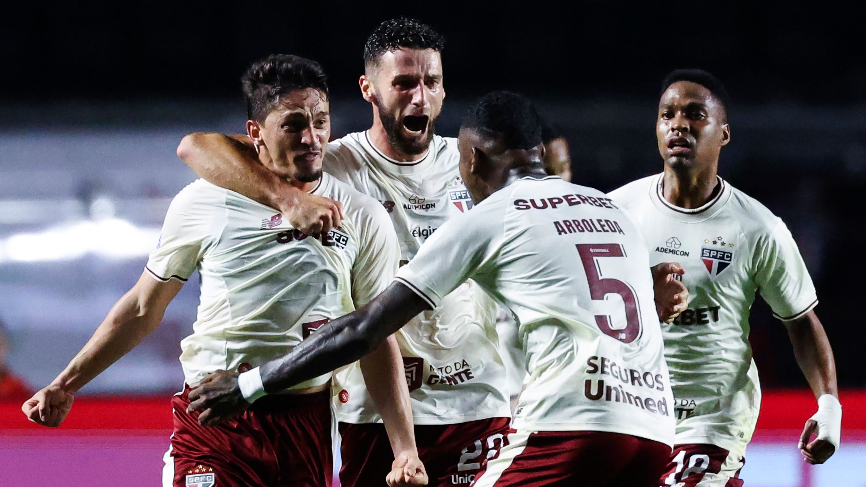 Sao Paulo v Coritiba - Brasileirao 2026