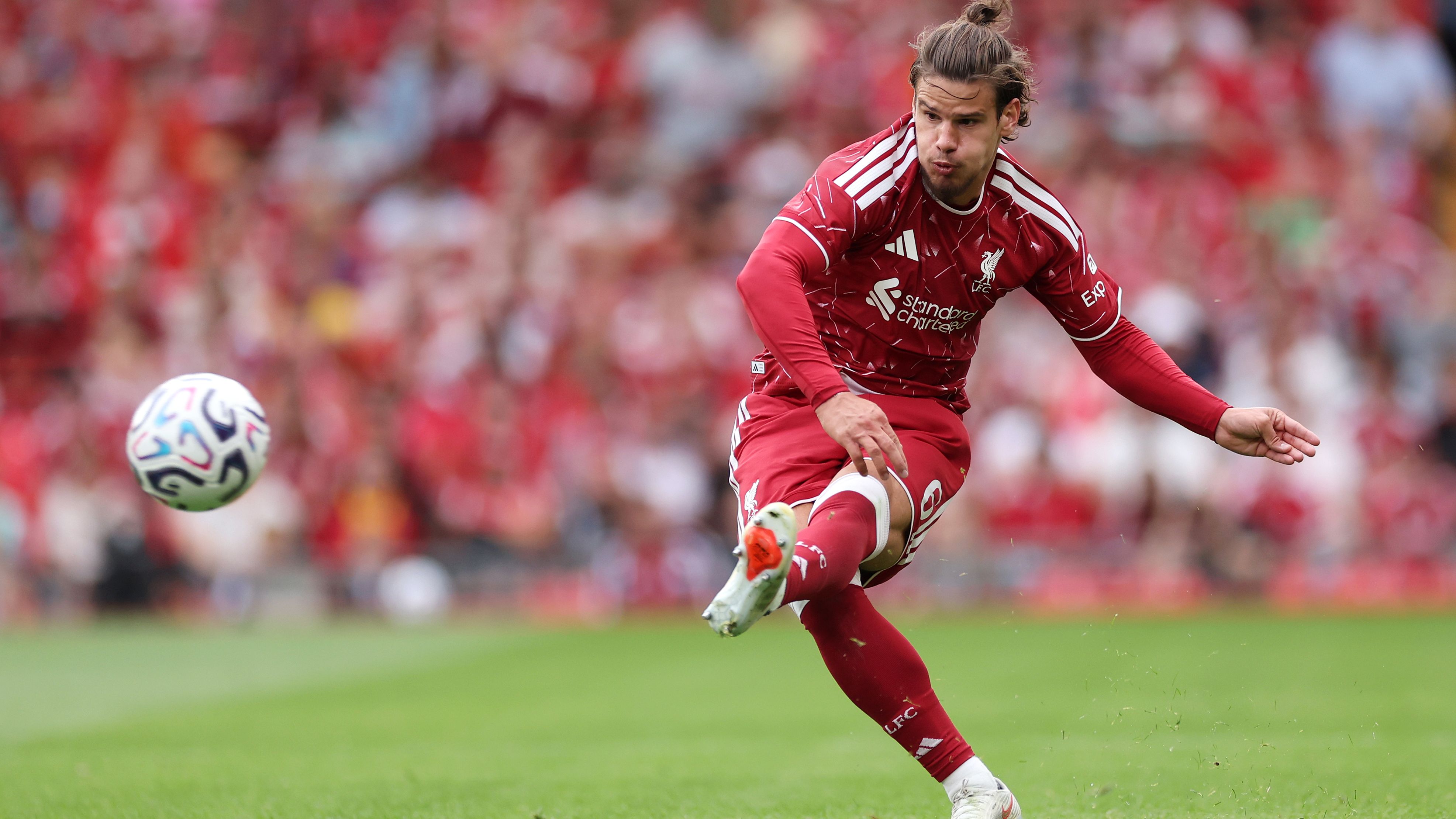 Liverpool FC v Como Calcio - Pre-Season Friendly