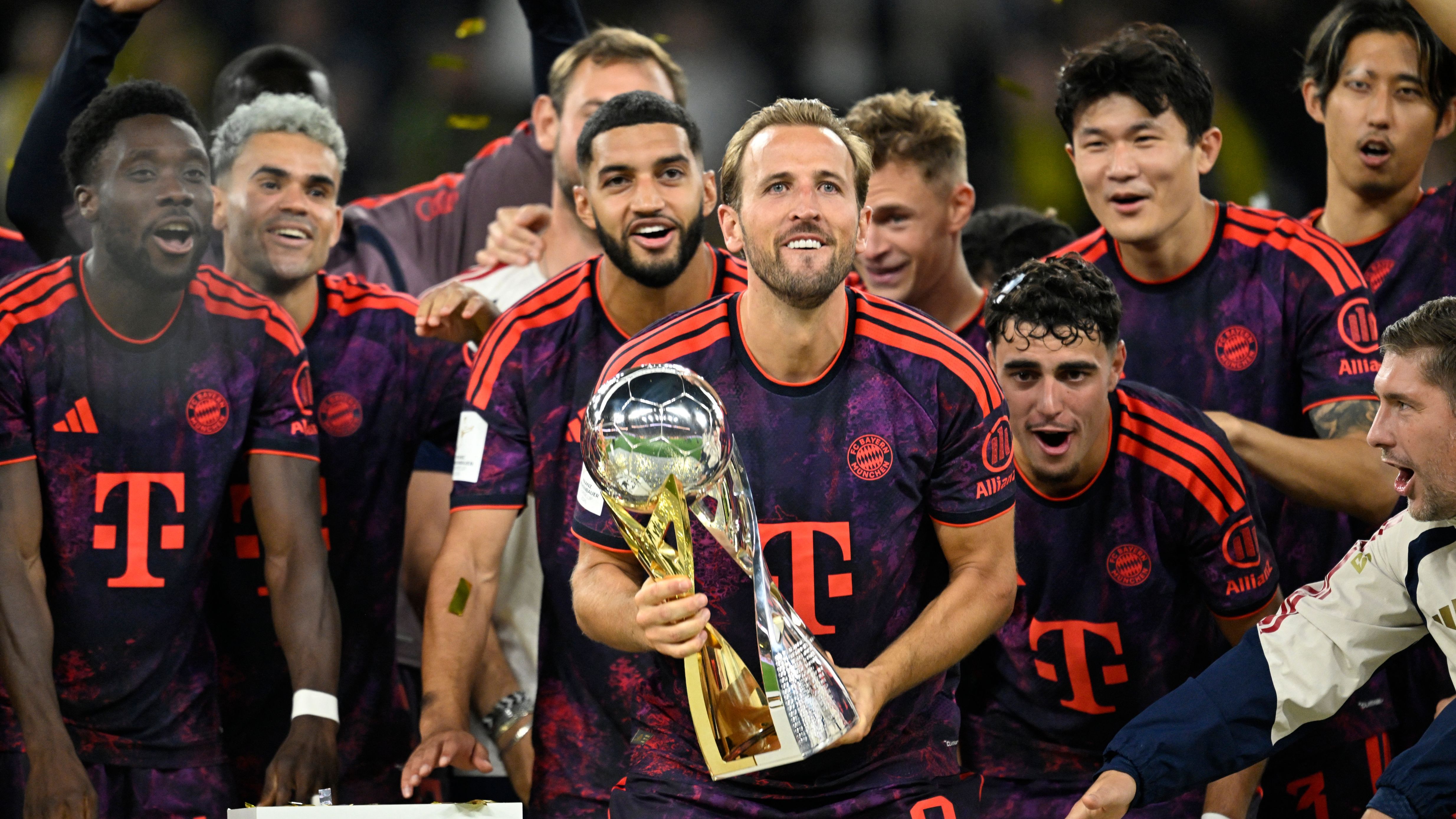 FBL-GER-SUPERCUP-DORTMUND-BAYERN MUNICH
