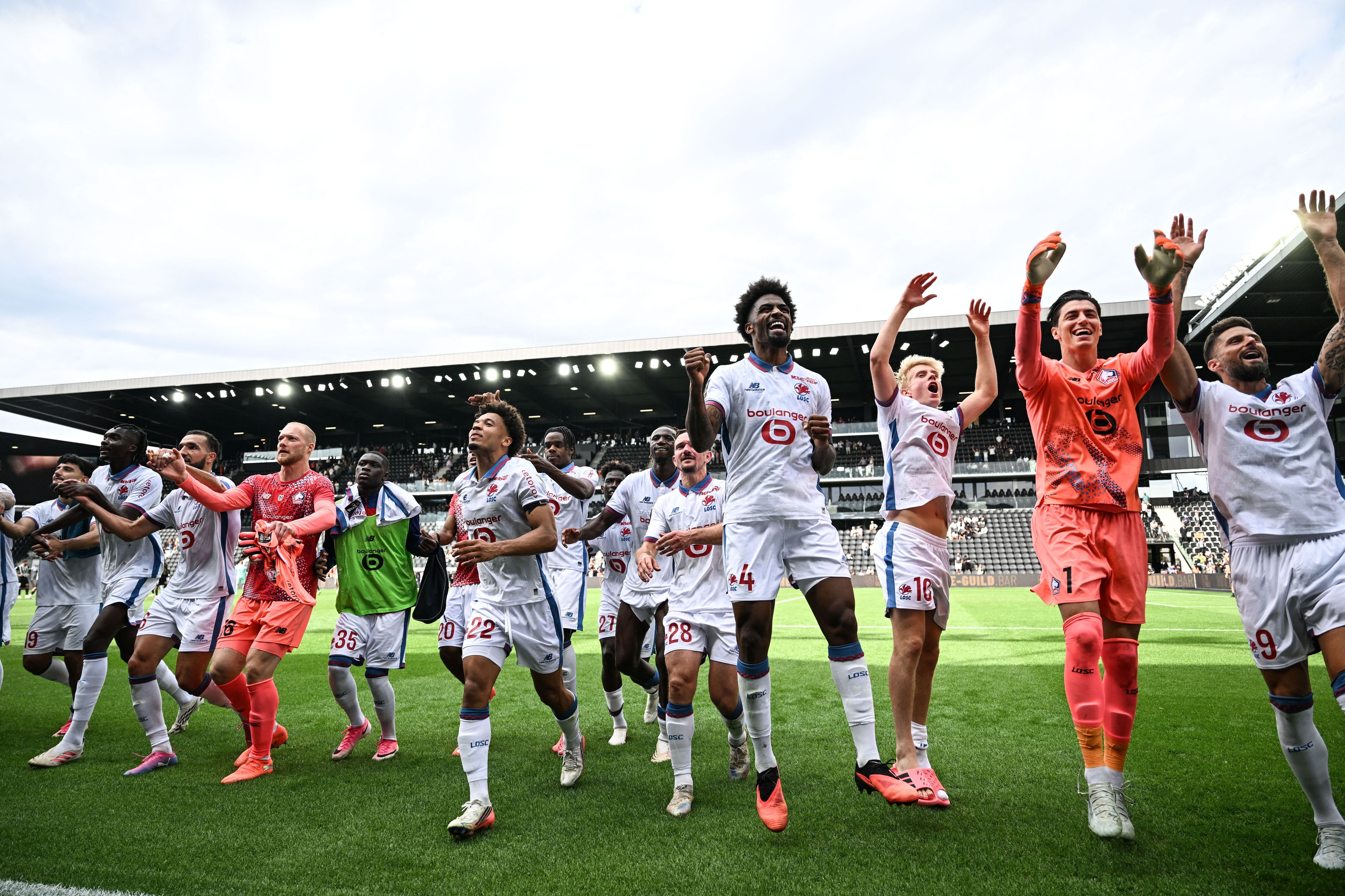 FBL-FRA-LIGUE1-ANGERS-LILLE